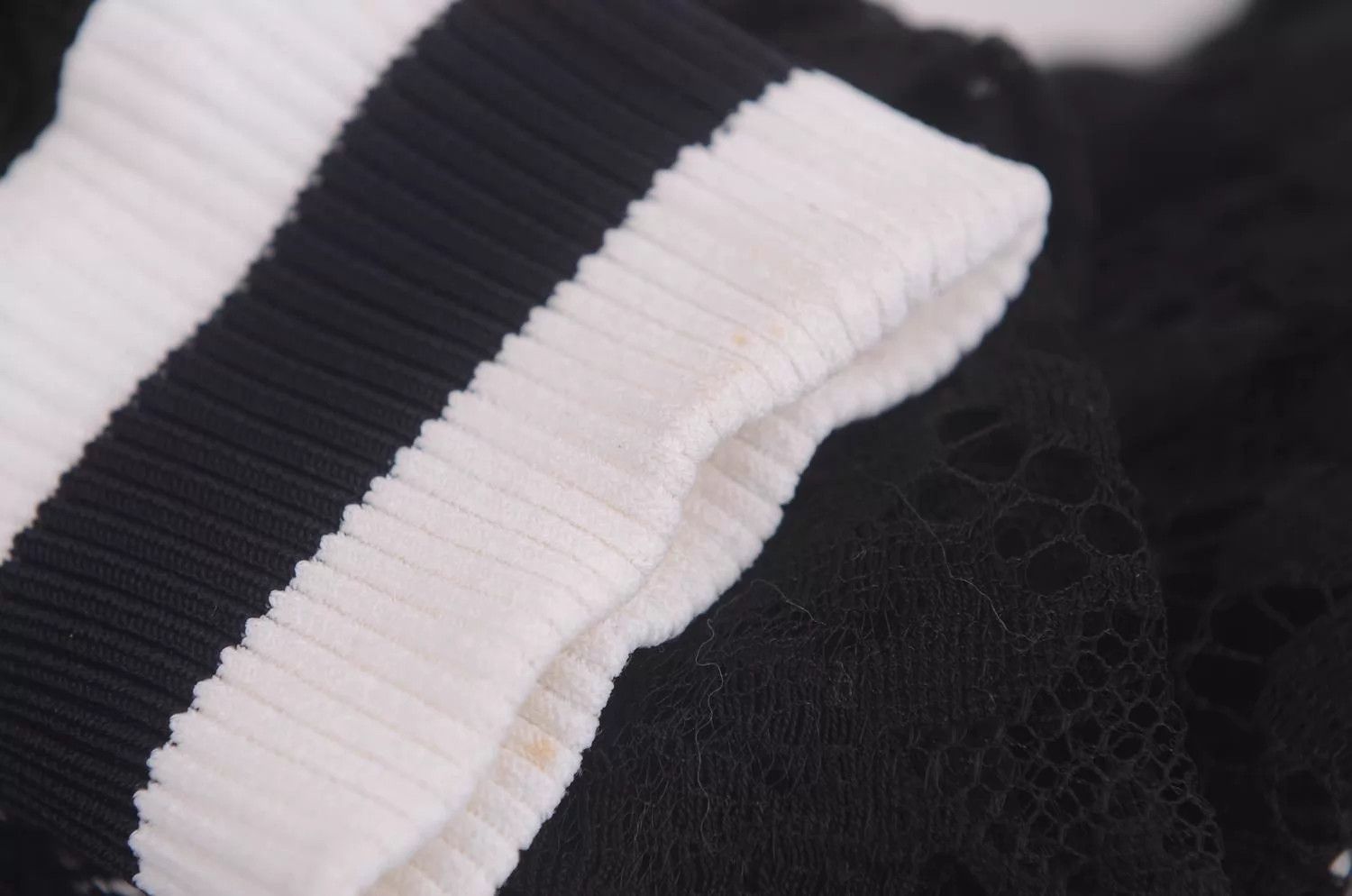 Chanel Chanel Women's top Size XS / US 0-2 / IT 36-38 - 5 Thumbnail