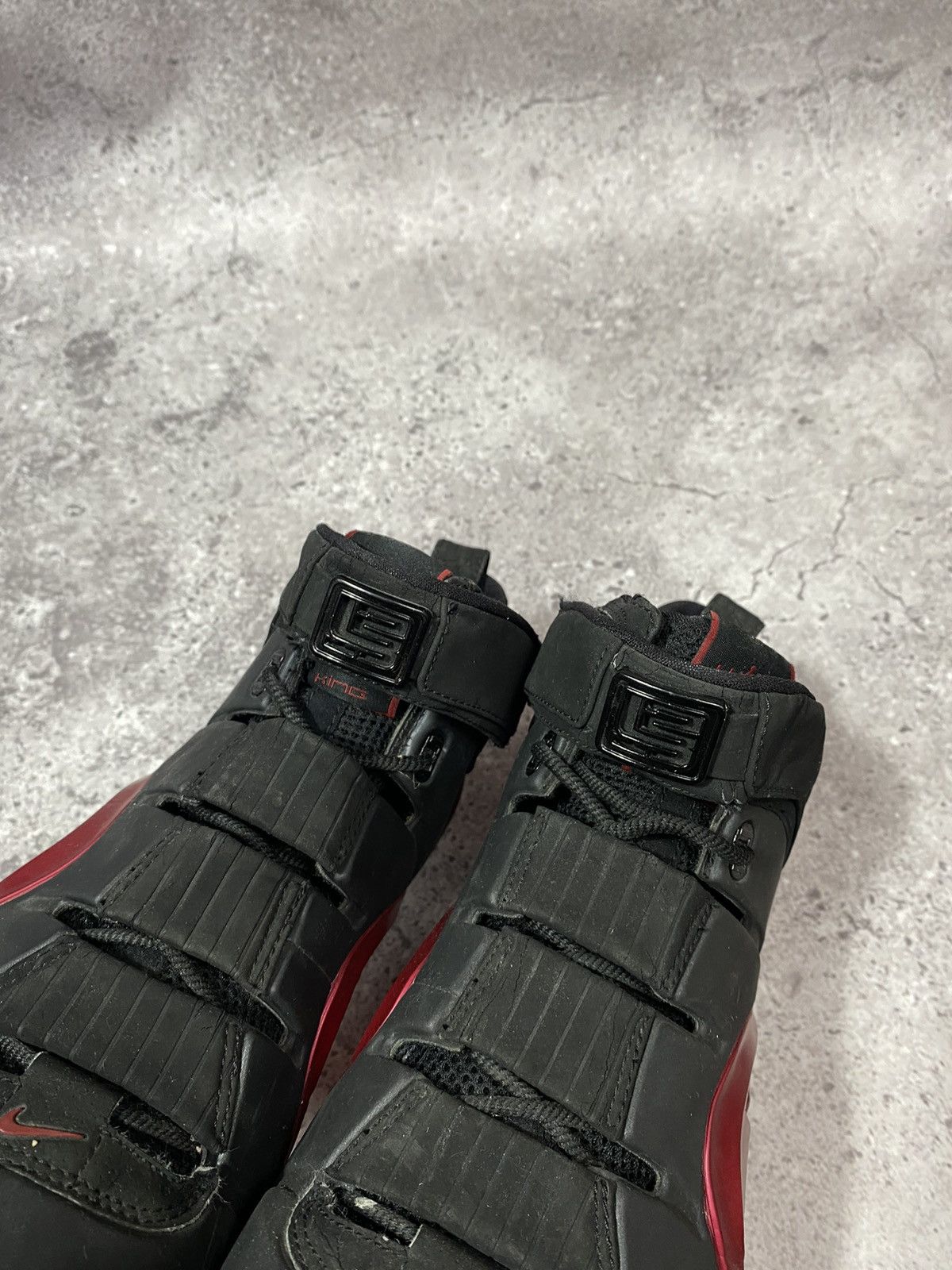 Nike NIKE LeBron 4 black Varsity Crimson Size US 9.5 / EU 42-43 - 14 Thumbnail