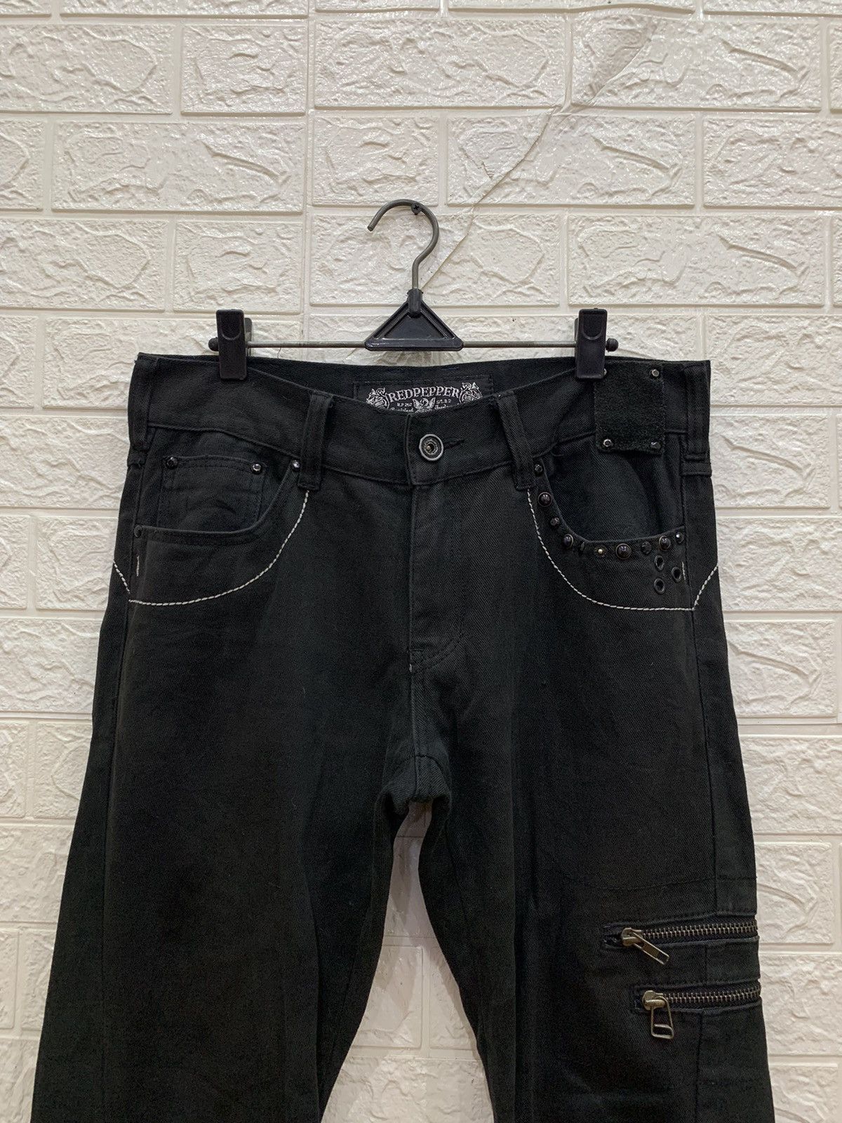 Beauty Beast Red pepper studded spiral line denim japanese jeans Size US 31 - 3 Thumbnail