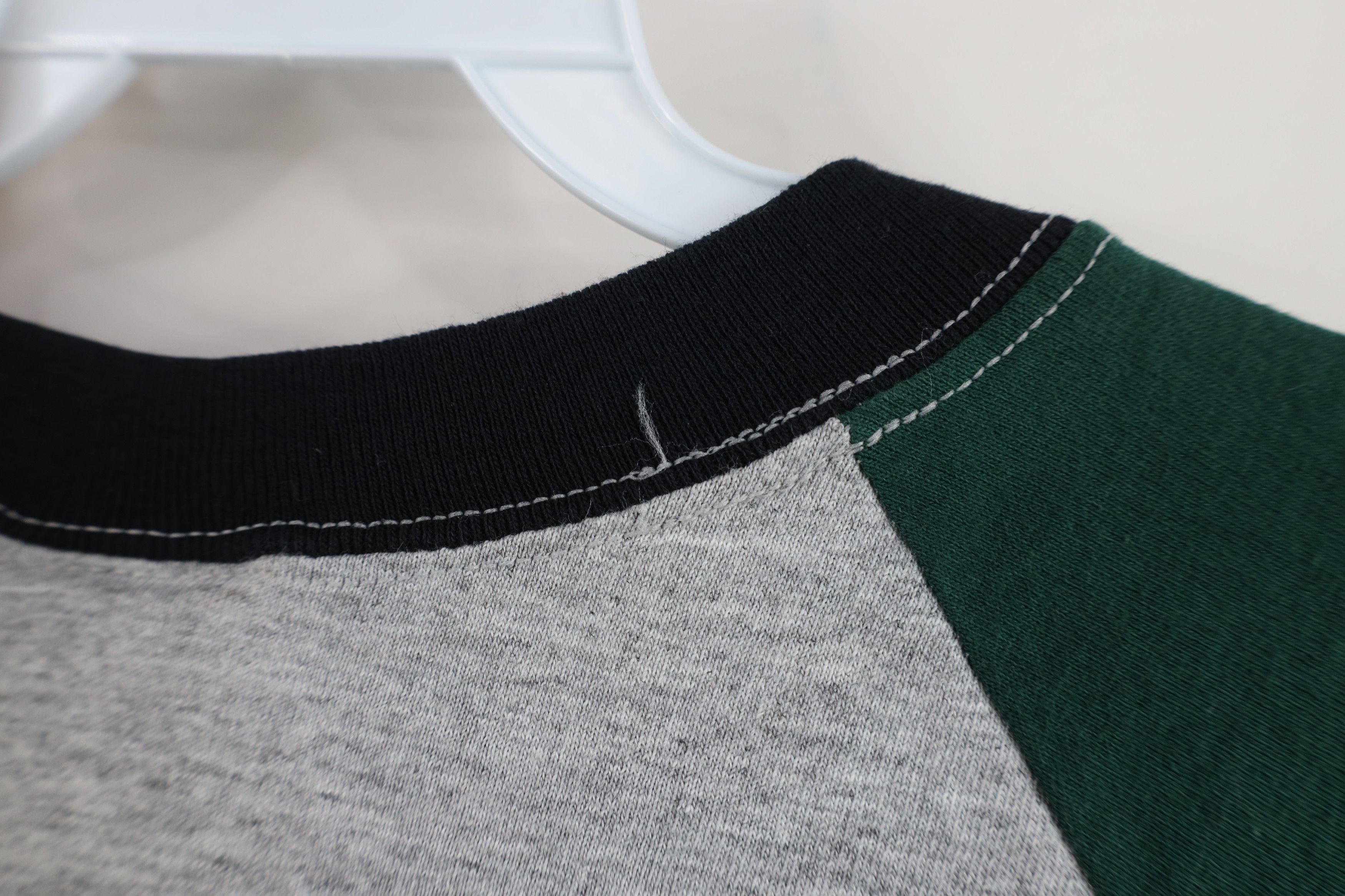Vintage Vintage 90s Cape National Skateboards Raglan T-Shirt USA Size US L / EU 52-54 / 3 - 9 Thumbnail
