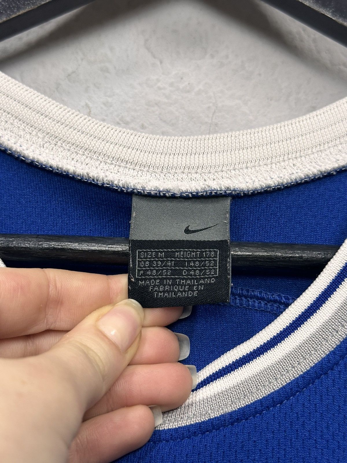 Nike Vintage Nike Jersey Basketball JAMES T-Shirt Jordan Size US M / EU 48-50 / 2 - 4 Thumbnail