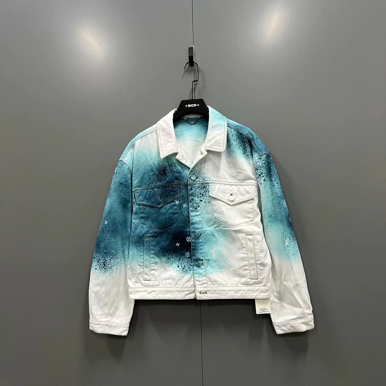 Louis Vuitton louis vuitton tie-dye denim jacket size 52 Size US L / EU 52-54 / 3 - 1 Thumbnail