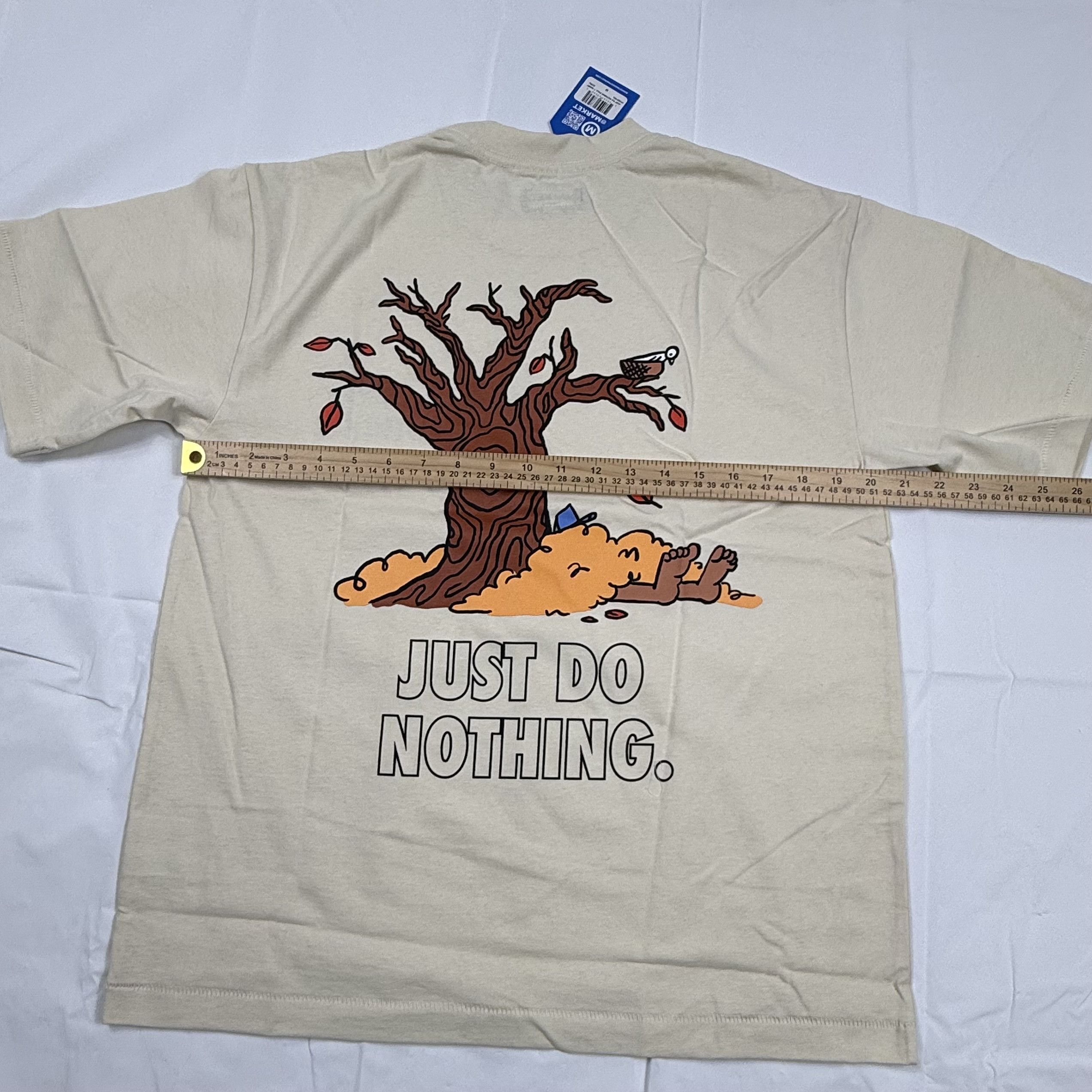 Market MARKET Just Do Nothing Fall Ecru Graphic Tee Mens Medium NEW Size US M / EU 48-50 / 2 - 6 Thumbnail