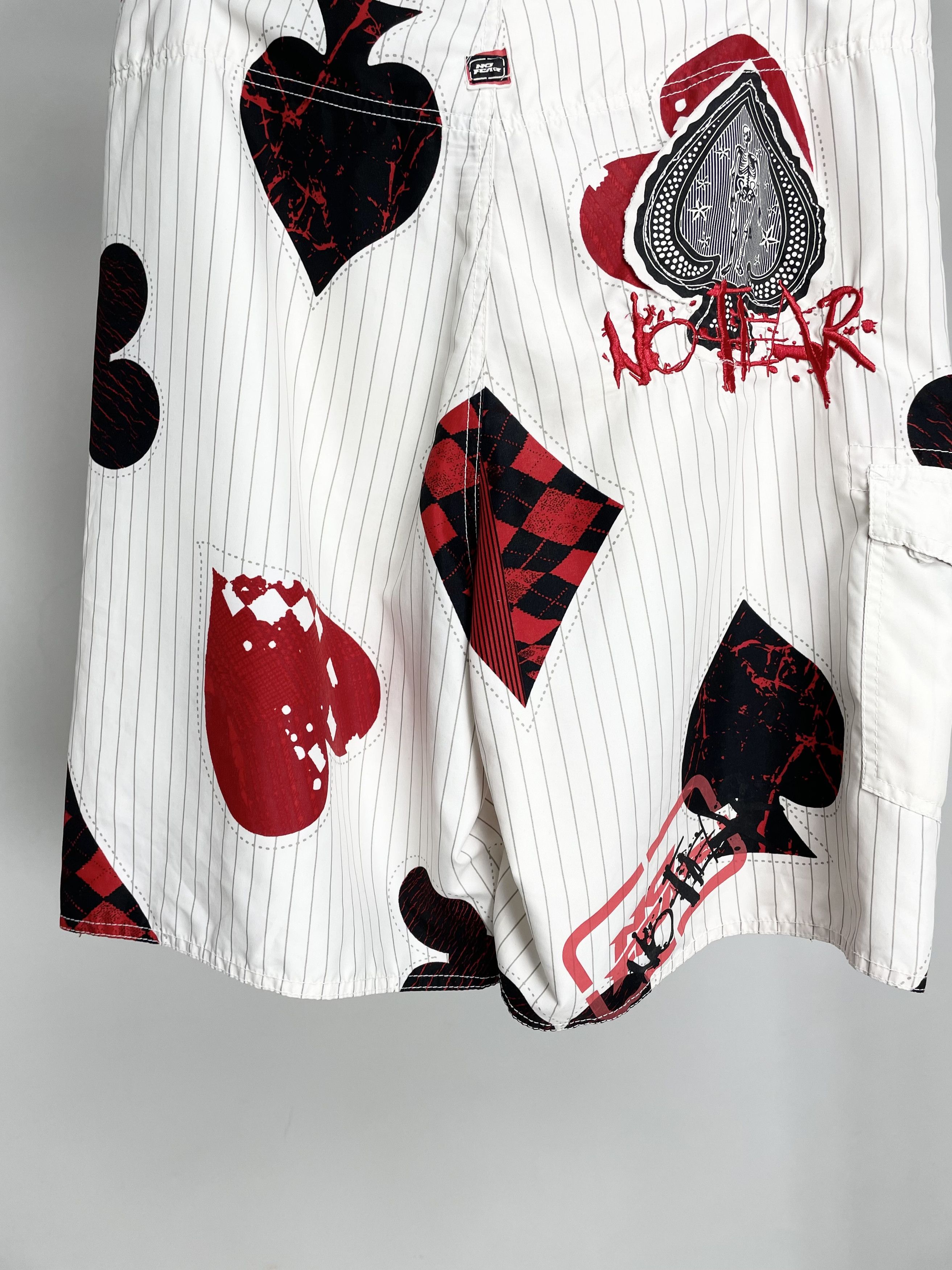 No Fear No Fear Vintage Skulls Full Printed Y2K White Cargo Shorts Size US 36 / EU 52 - 12 Thumbnail