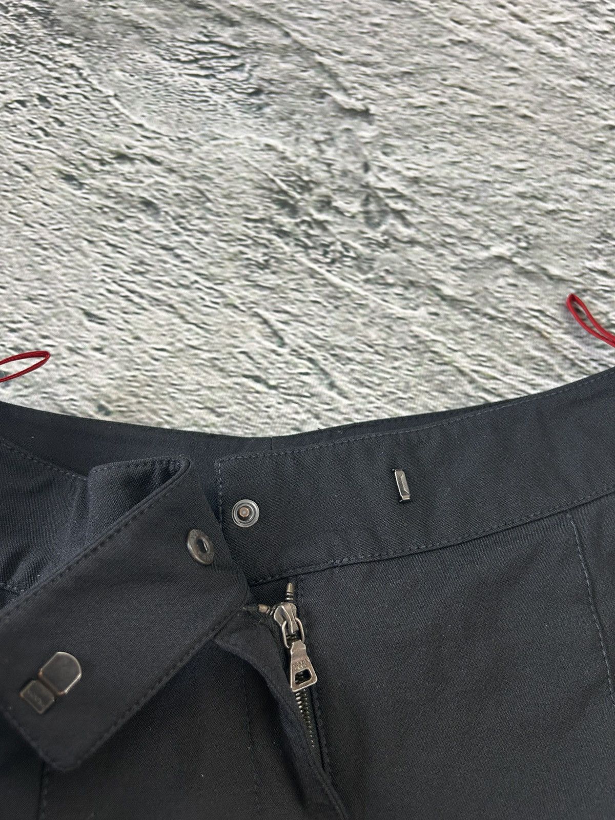 Prada Prada black ski pants vintage technical gorpcore Size 27" / US 4 / IT 40 - 6 Thumbnail