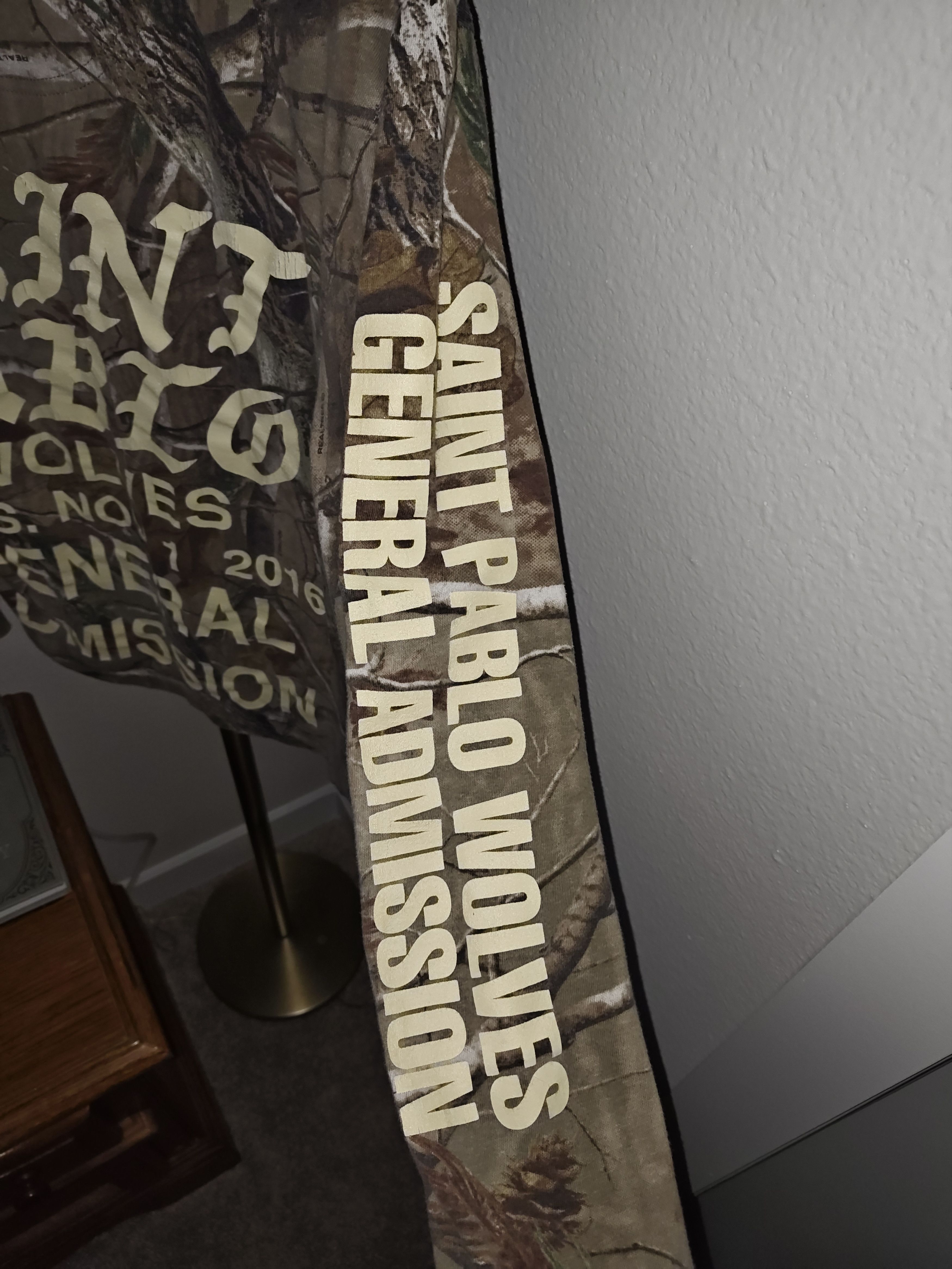Yeezy Saint Pablo Tour Shirt Realtree Camo Kanye West Size US M / EU 48-50 / 2 - 3 Thumbnail