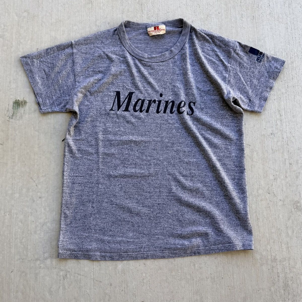 Russell Athletic Vintage Russell Athletic T Shirt U.S. Marine Corps 80s Size US L / EU 52-54 / 3 - 1 Thumbnail