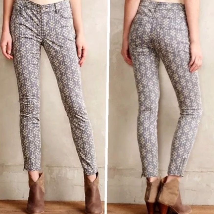 Anthropologie Anthropologie Pilcro Ikat/Tribal Patterned Serif Zip Ankle Pants Women's Size 30 Gray Cotton Blend Zip Ankles Bohemian Preppy 90s? No, remove. Size 30" / US 8 / IT 44 - 2 Thumbnail