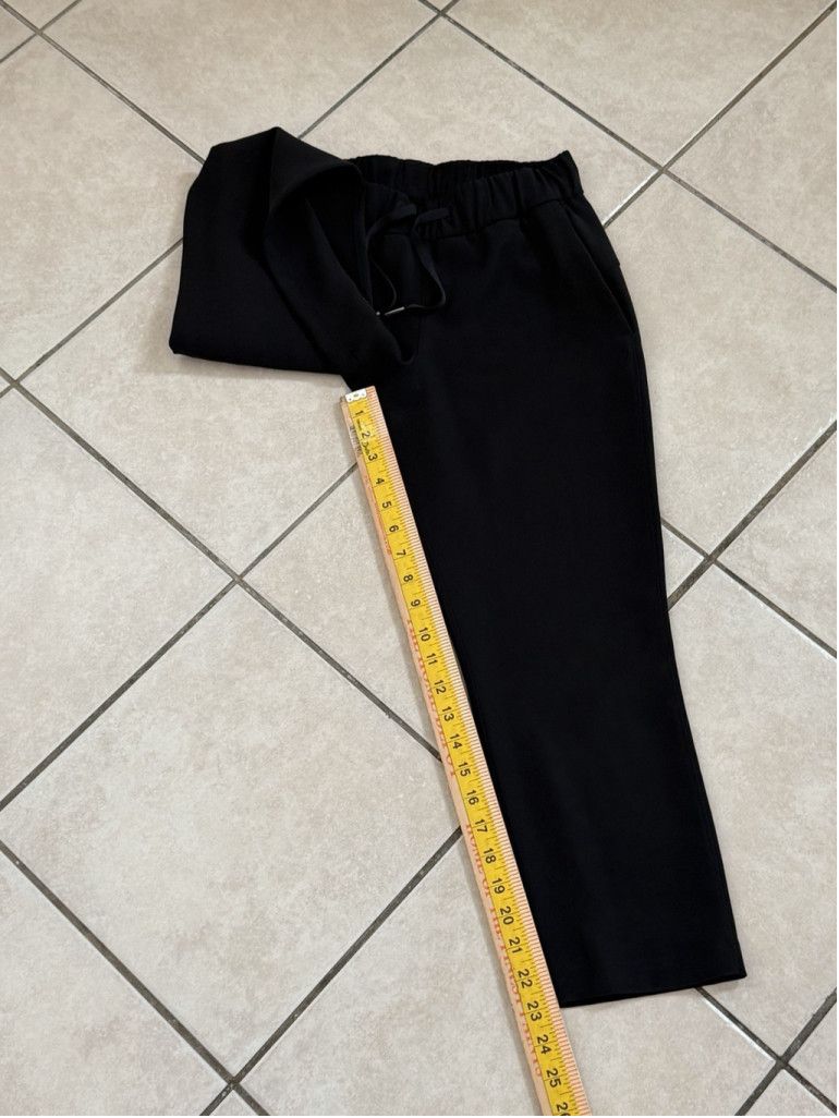 Lululemon LULULEMON ON THE FLY CROPPED PANT 23”BLACK COLOR SIZE 2 Size 26" / US 2 / IT 38 - 7 Thumbnail
