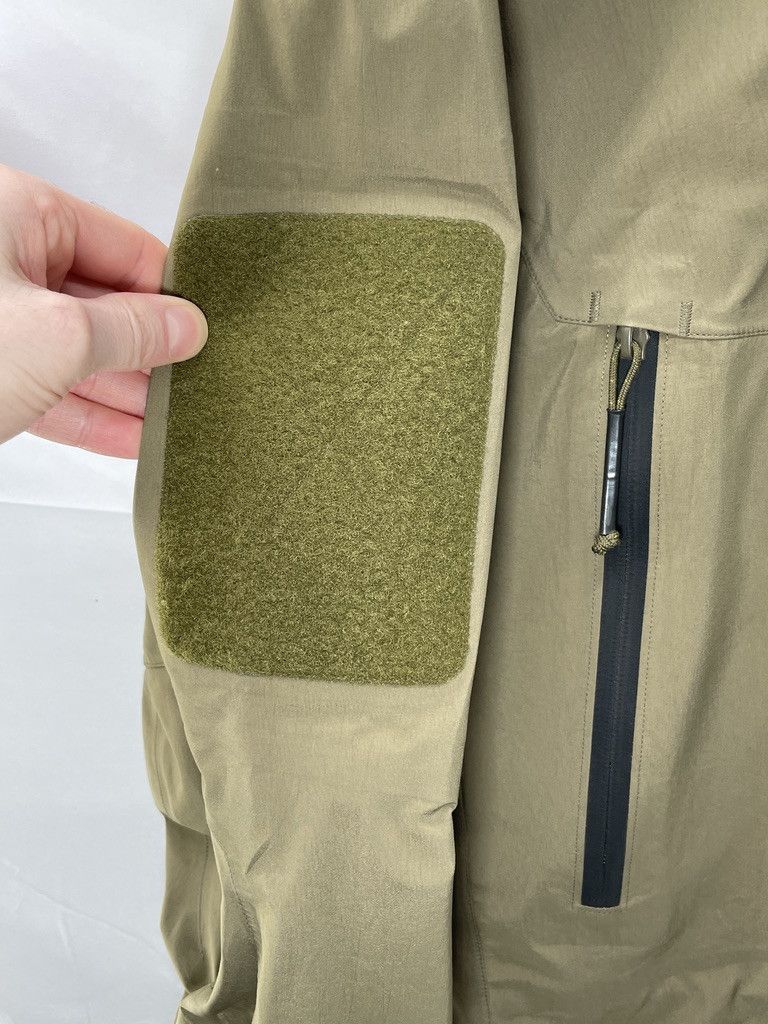 Arc'teryx ARCTERYX LEAF Alpha Gen 1 Crocodile Gore Tex Jacket Size US M / EU 48-50 / 2 - 6 Thumbnail