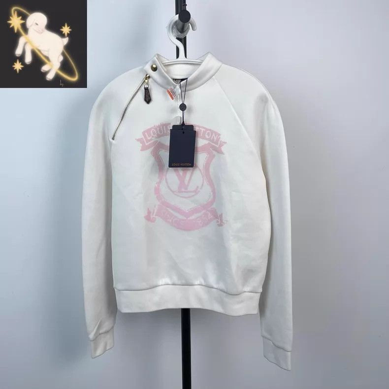 Louis Vuitton Louis Vuitton White Badge Alphabet Long Sleeve Sweatshirt Size US M / EU 48-50 / 2 - 1 Thumbnail