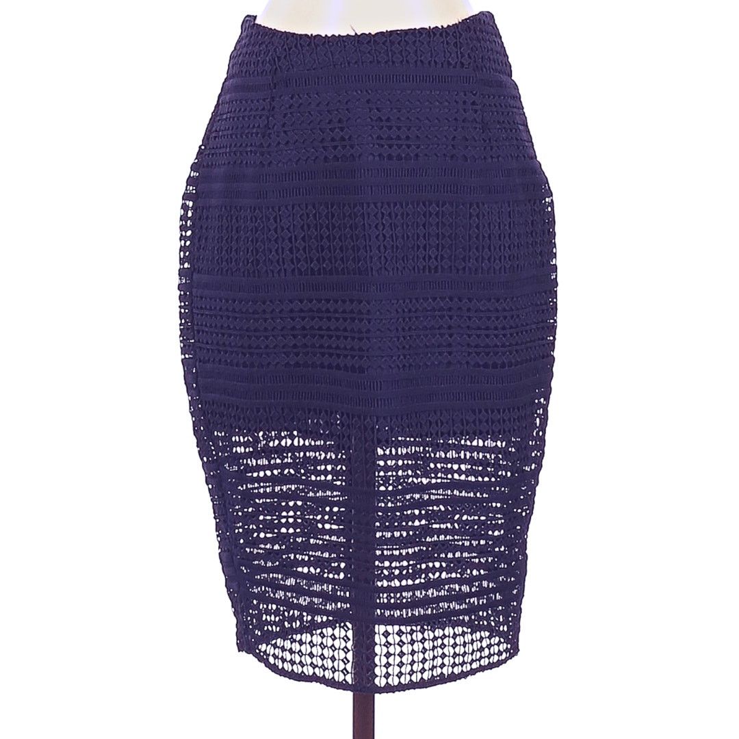 Anthropologie NYT Cupcakes&Cashmere lace midi pencil skirt sz 2 navy blue Size 26" / US 2 / IT 38 - 1 Thumbnail