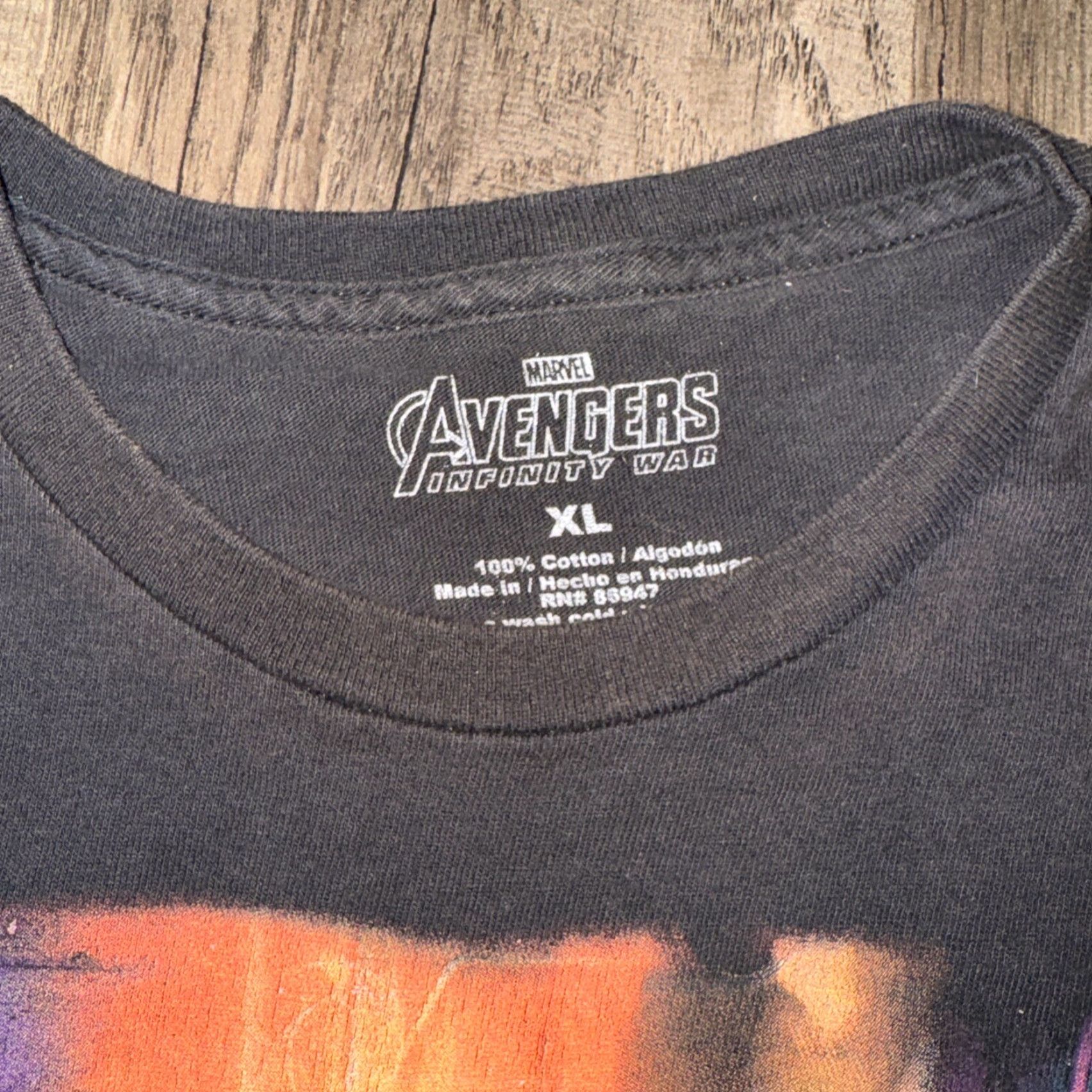 Vintage Marvel Avengers Infinity War T-Shirt XL Men Black 21x25 Size US XL / EU 56 / 4 - 3 Thumbnail