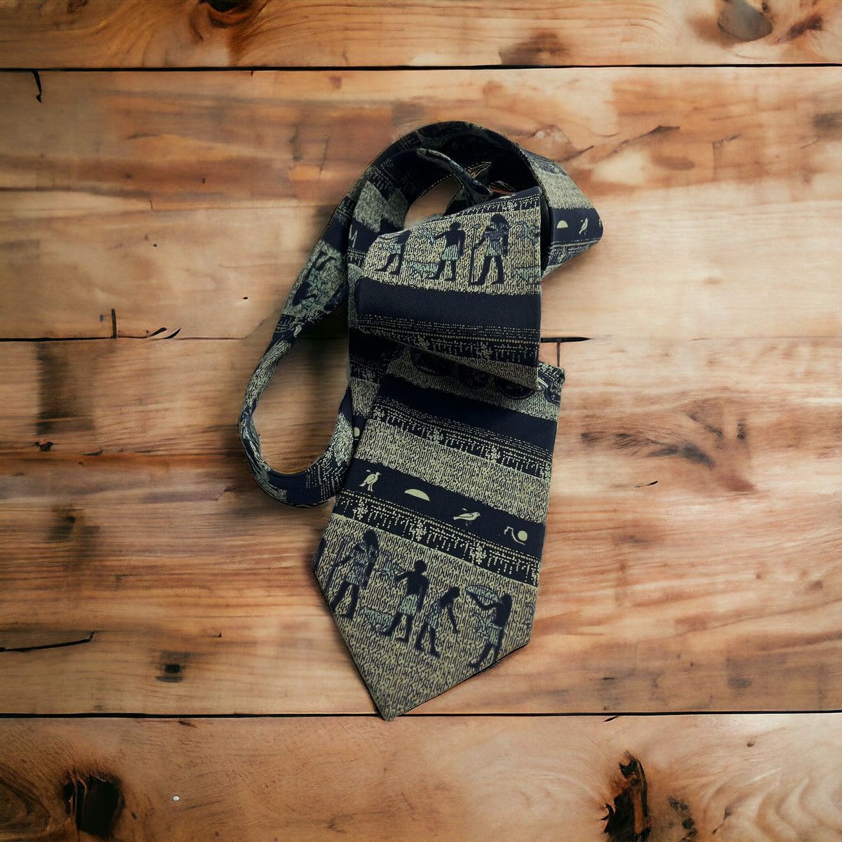 STONE AGE PEOPLE ICON SILK NECKTIE