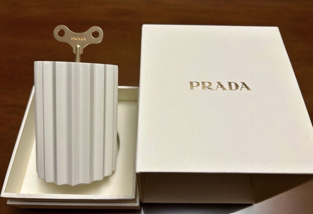 Prada 🔺🎼Prada limited edition music box Size ONE SIZE - 3 Thumbnail