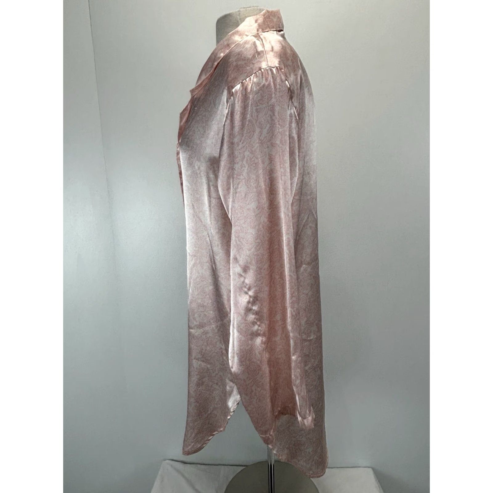 Vintage VINTAGE Cacique Satin Sleepshirt Women's Large Floral Nightgown 90s Pink White Nightwear Size L / US 10 / IT 46 - 2 Thumbnail