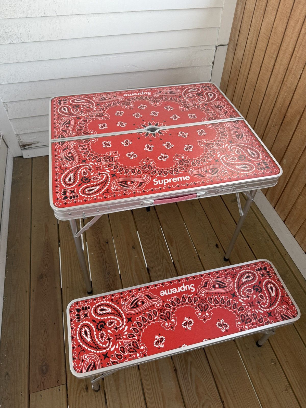 Supreme Coleman Folding Table Set 美中古 Supreme coleman table set