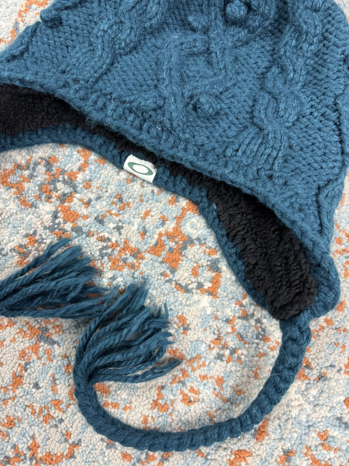 Oakley Vintage 90s Oakley cable knit ushanka pompom beanie hat Size ONE SIZE - 4 Thumbnail