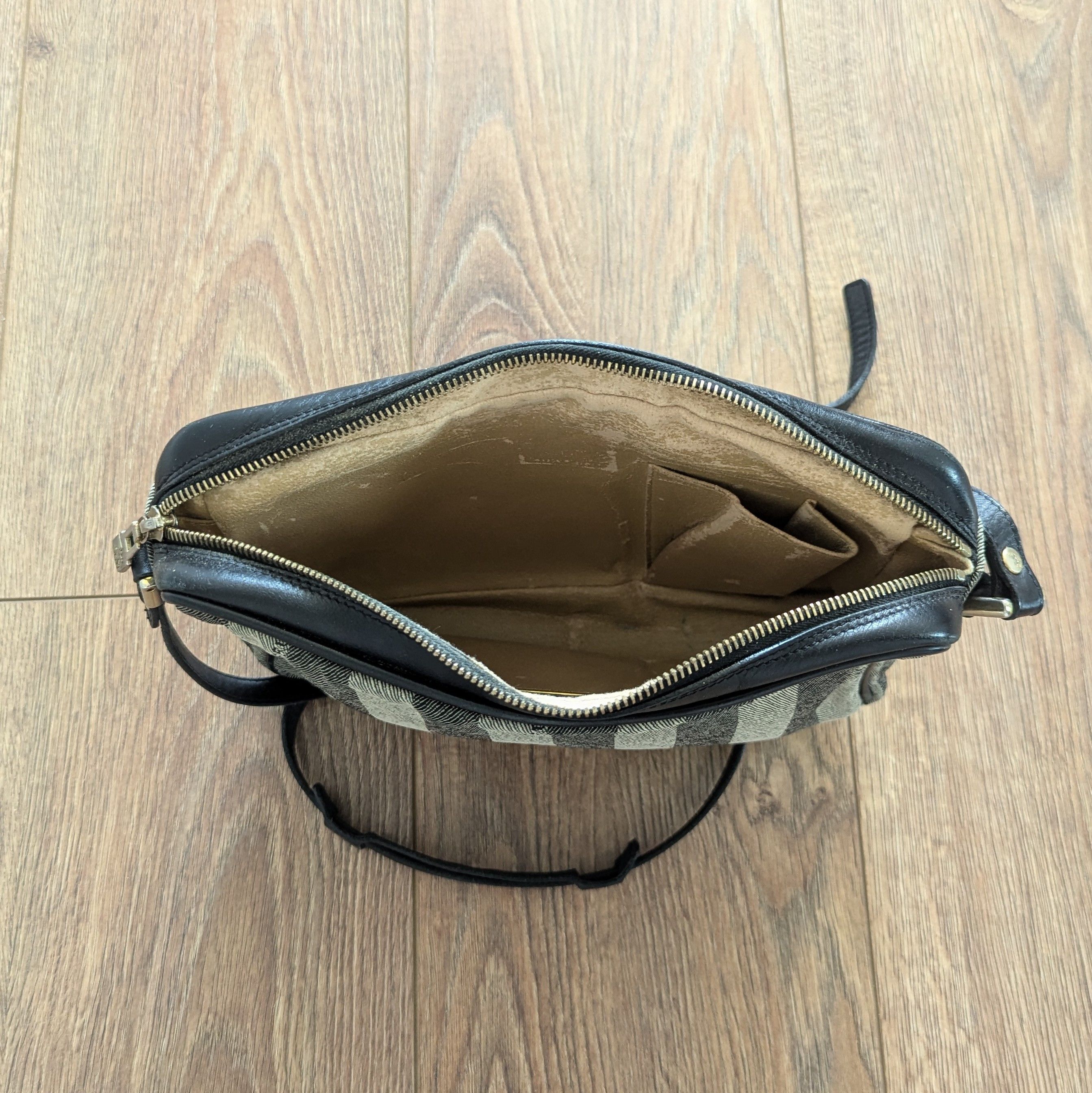 Maison Mollerus Maison Mollerus MM Messenger Small Shoulder Bag Zip Riri Size ONE SIZE - 11 Thumbnail