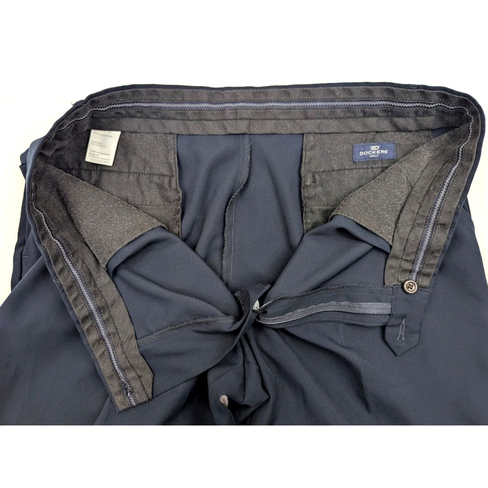 Dockers DOCKERS Golf Pants Shirt? No, Pants: Dockers Golf Pleated Relaxed Fit 38x34 Blue Men Regular 38x33 Inseam 33 Khakis Solid Pattern Mens Size US 38 / EU 54 - 6 Thumbnail
