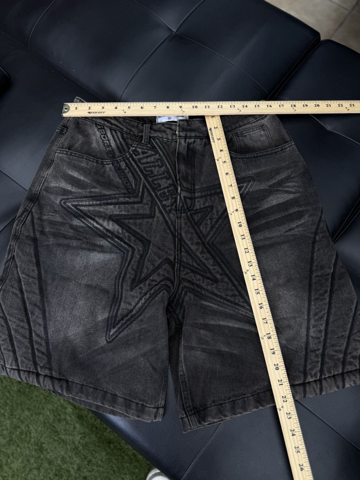 Vale Valley Vale Black Shorts Size 30 (NEW) Size US 30 / EU 46 - 8 Thumbnail