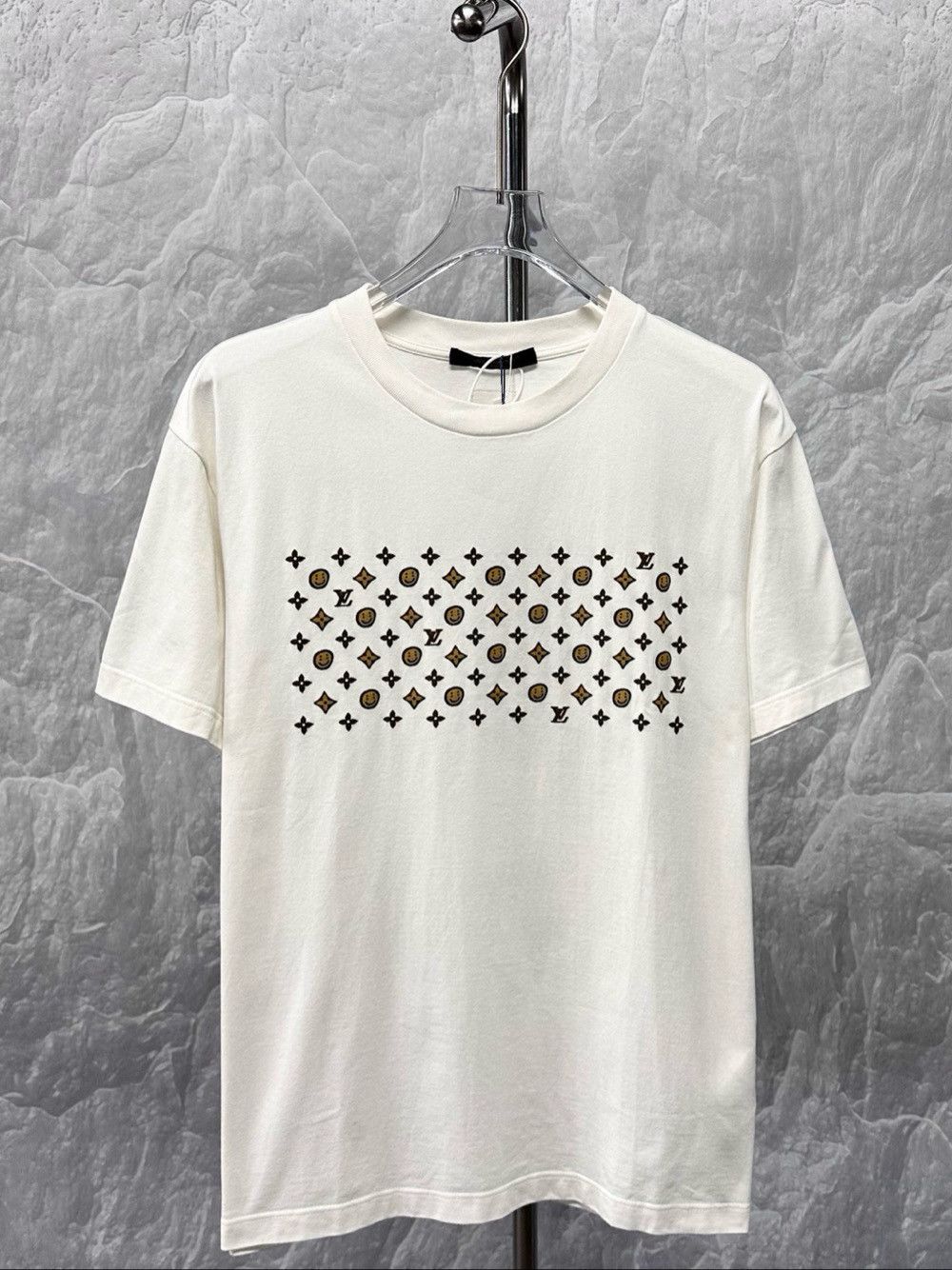 Louis Vuitton Louis Vuitton x CPFM Smiley Print T-Shirt XL Size US XL / EU 56 / 4 - 1 Thumbnail