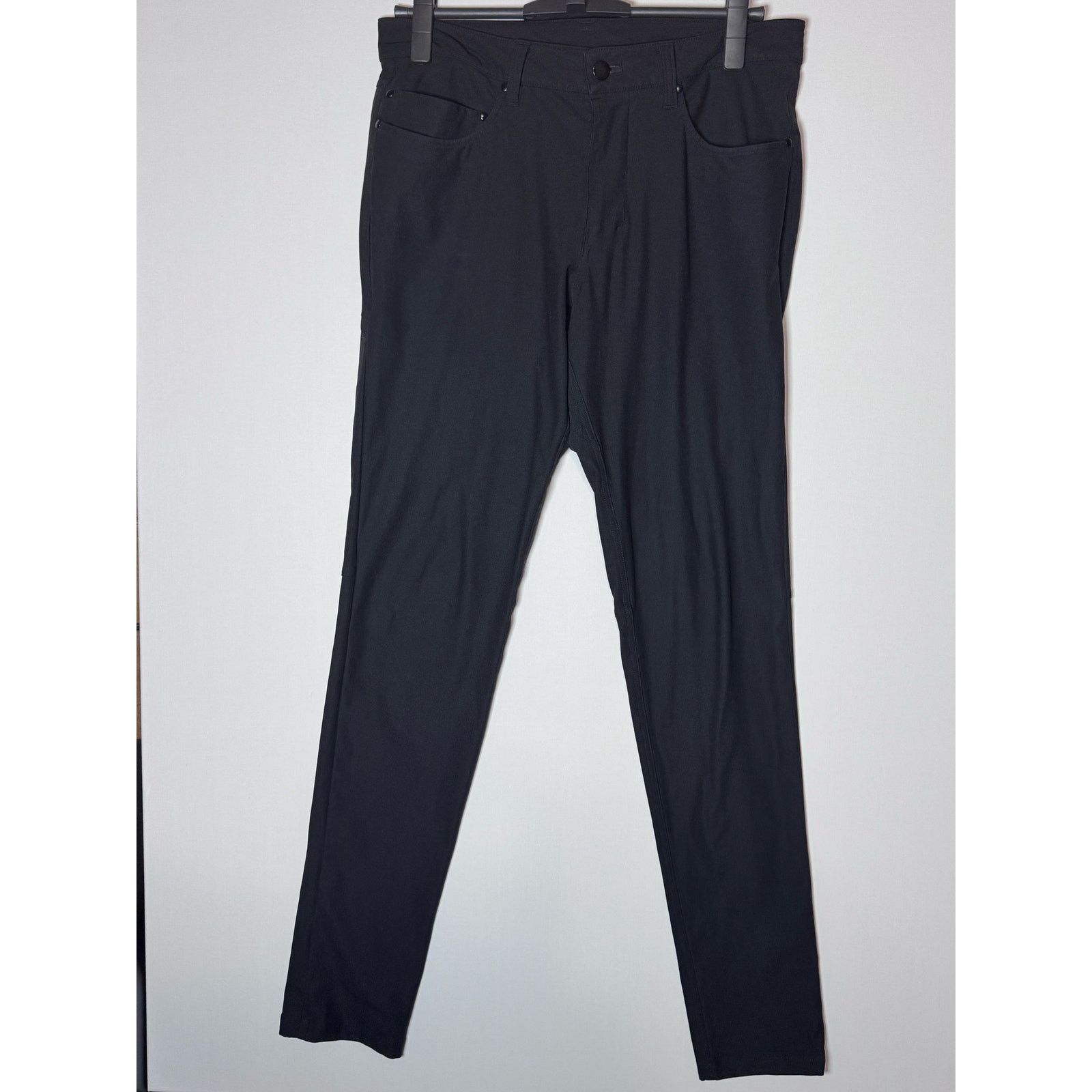 Lululemon Lululemon ABC Pant Slim Black Men’s Size 30 - USED Size US 30 / EU 46 - 1 Thumbnail