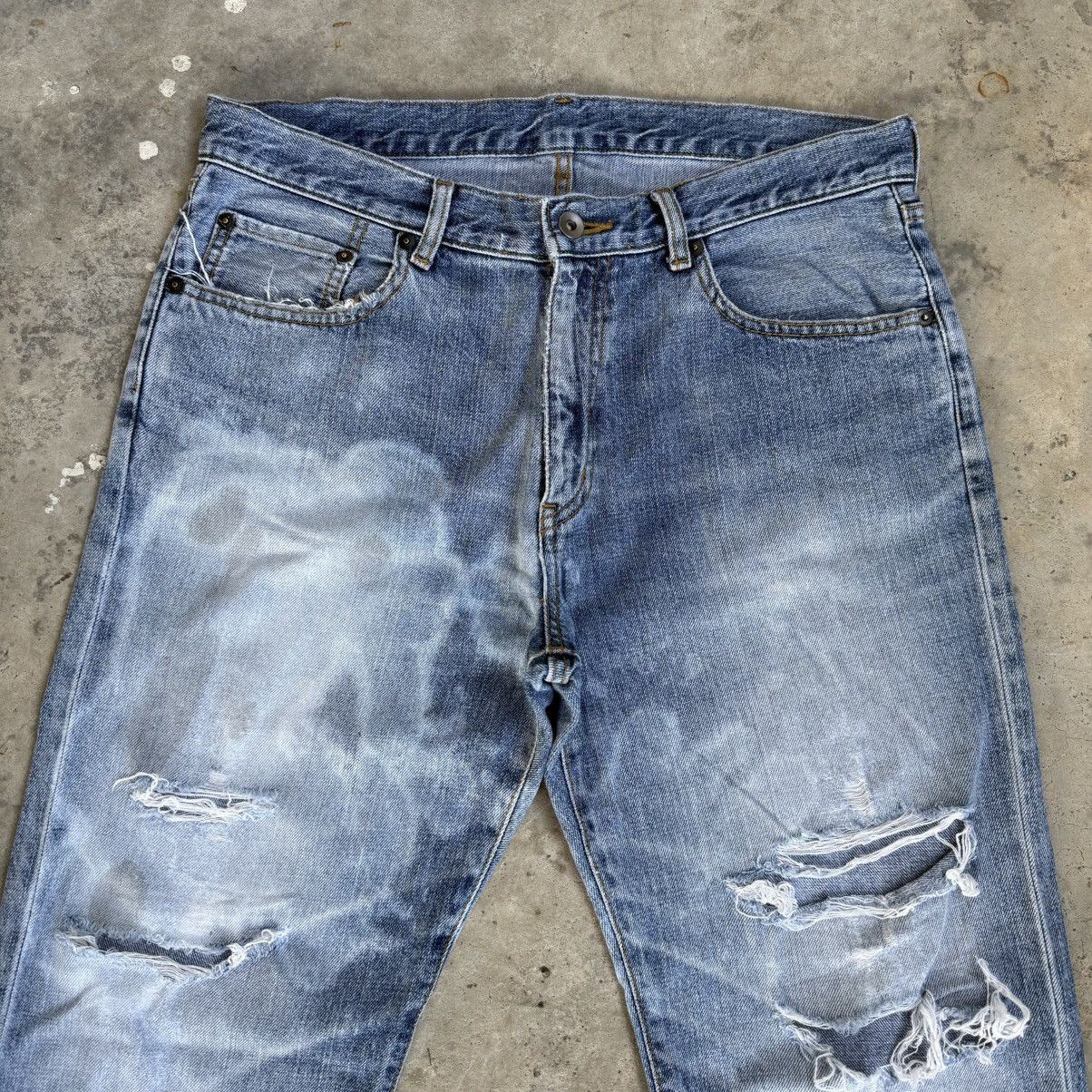 Japanese Brand Vintage Japanese Distressed Faded Stone Wash Denim Jeans Size US 35 - 2 Thumbnail