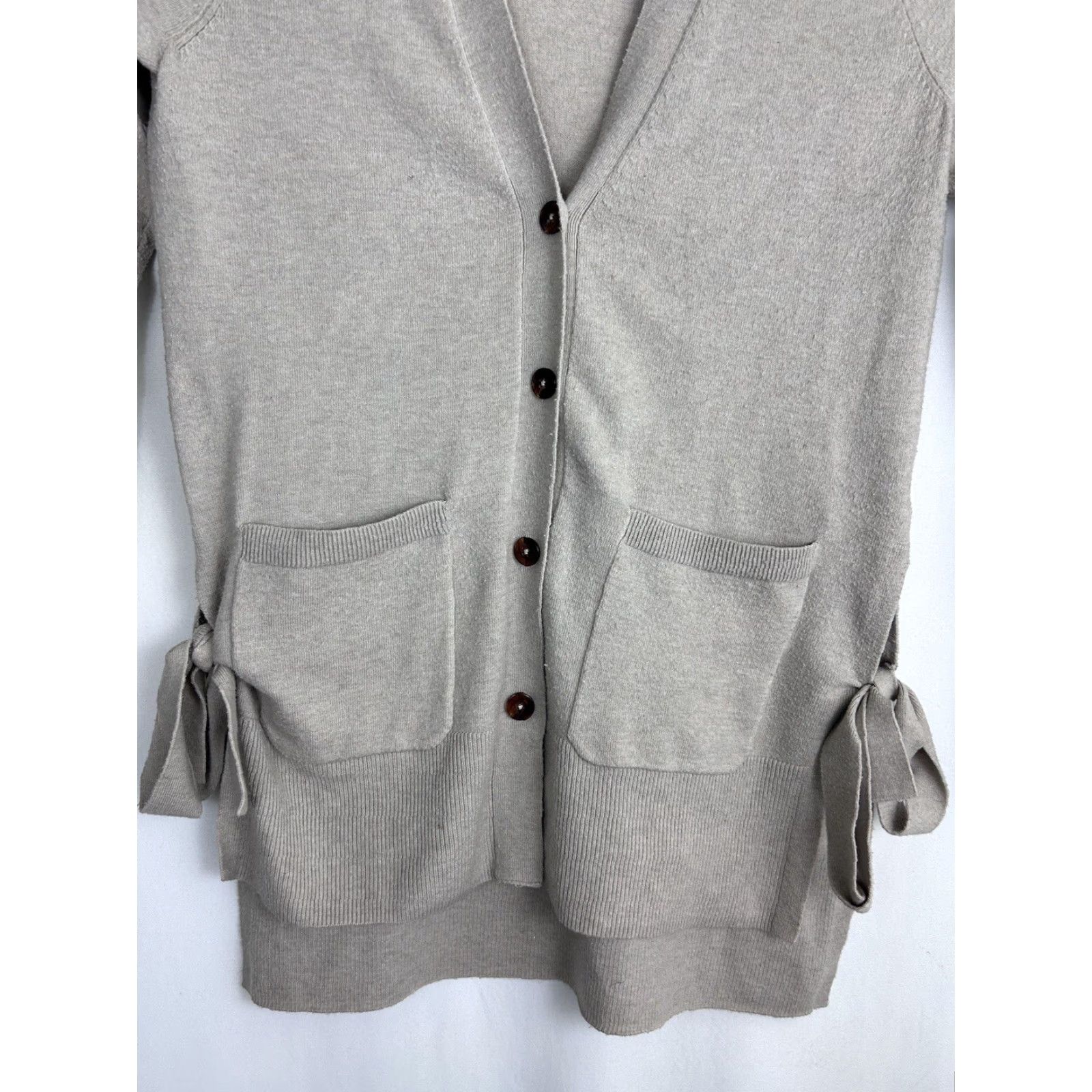 Anthropologie Anthropologie Cardigan Womens M Beige Merino Wool 3 Button Knot Sweater Size M / US 6-8 / IT 42-44 - 5 Thumbnail