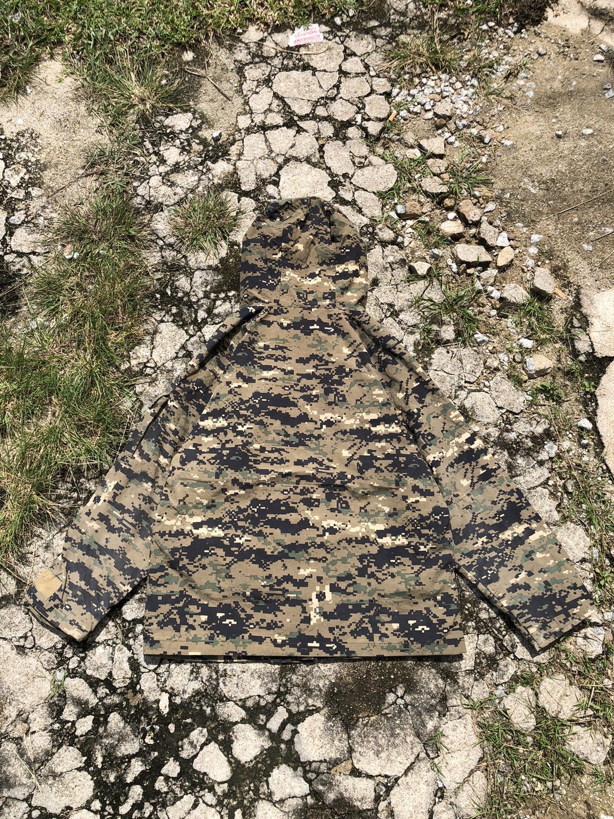 Japanese Brand × Vintage Vintage Army Camouflage Light Jacket Size US L / EU 52-54 / 3 - 12 Thumbnail