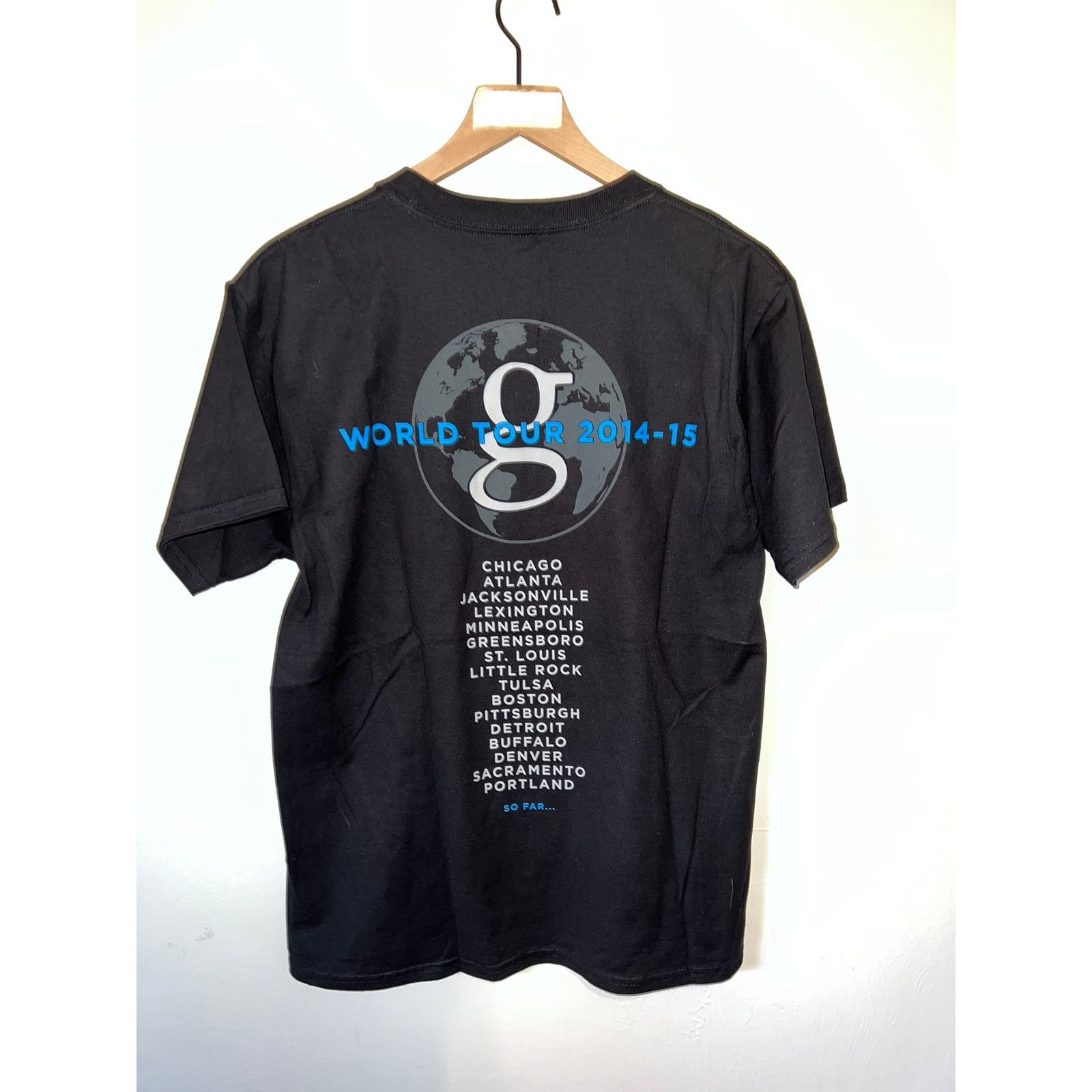 Hanes 2014 - 15 Garth Brooks World Tour Country Concert Shirt M Size US M / EU 48-50 / 2 - 5 Thumbnail