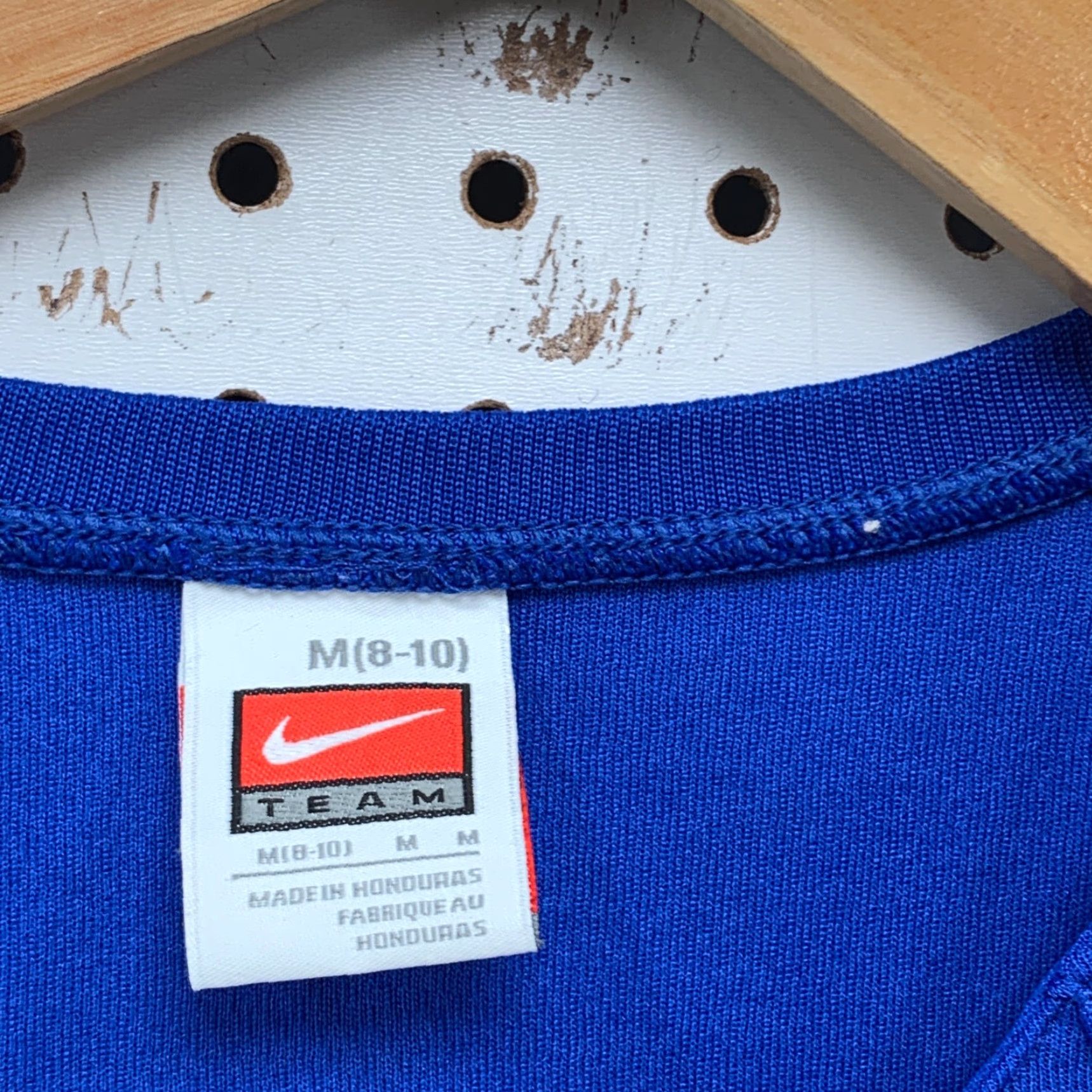 Nike VINTAGE Nike Active Shirt Womens M 90s White Blue Sleeveless Nike Dri-Fit T-Shirt - Womens Size M / US 6-8 / IT 42-44 - 7 Thumbnail