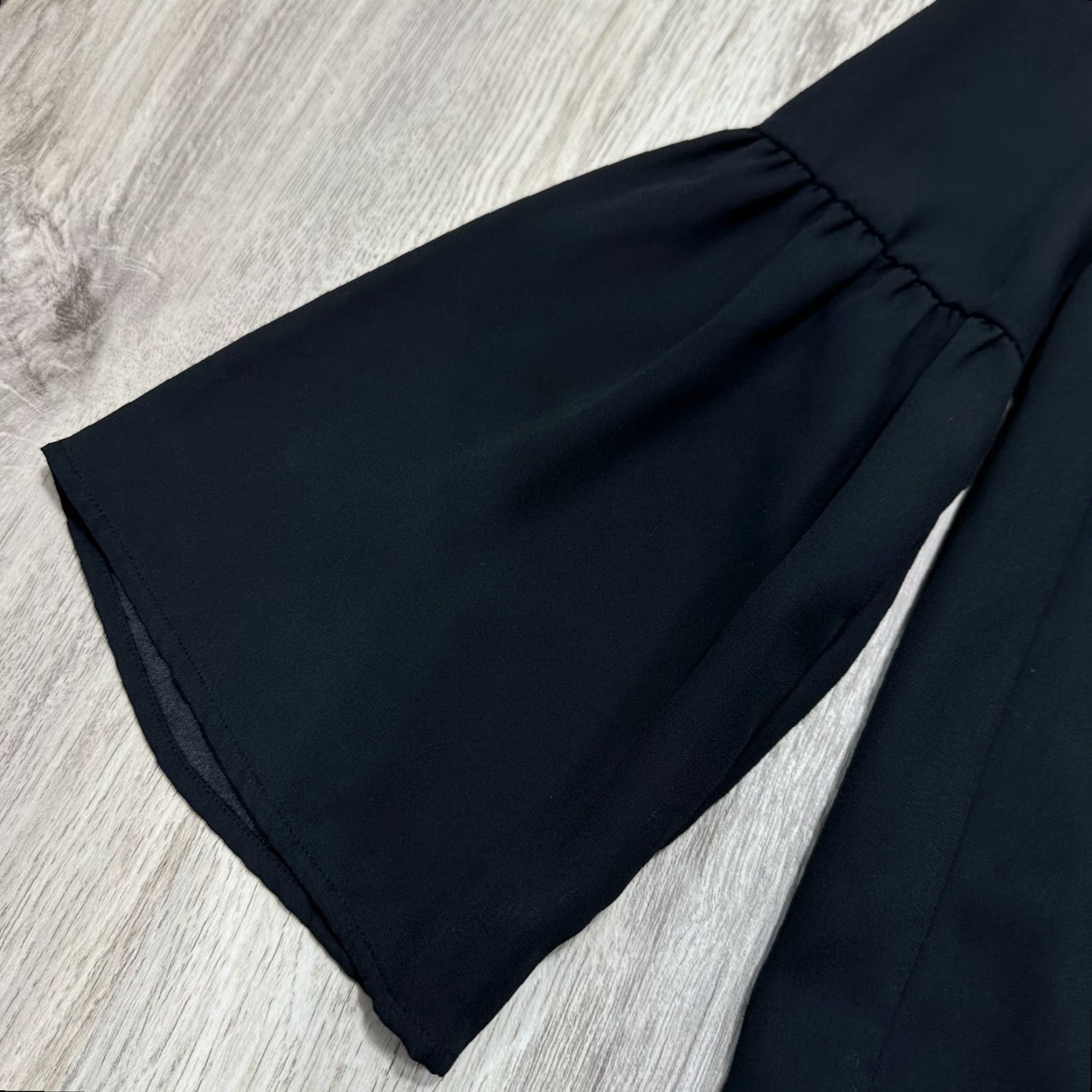Abercrombie & Fitch Abercrombie & Fitch Black Relaxed Blouse Shirt Bell Sleeve Sheer Lace Up XS Women"} Size XS / US 0-2 / IT 36-38 - 6 Thumbnail