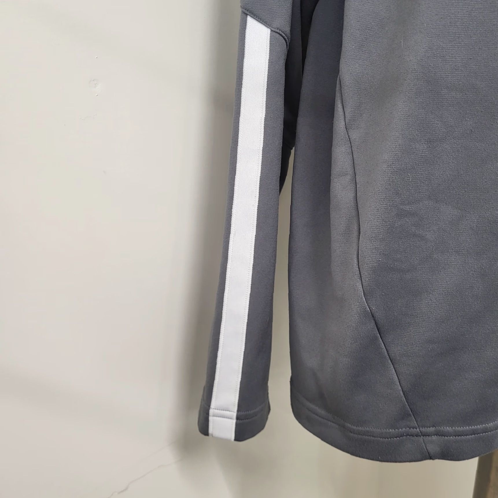 Under Armour Under Armour Shirt Mens Medium 1/4 Zip Fitted Long Sleeve Pullover Athletic Gray Size US M / EU 48-50 / 2 - 5 Thumbnail