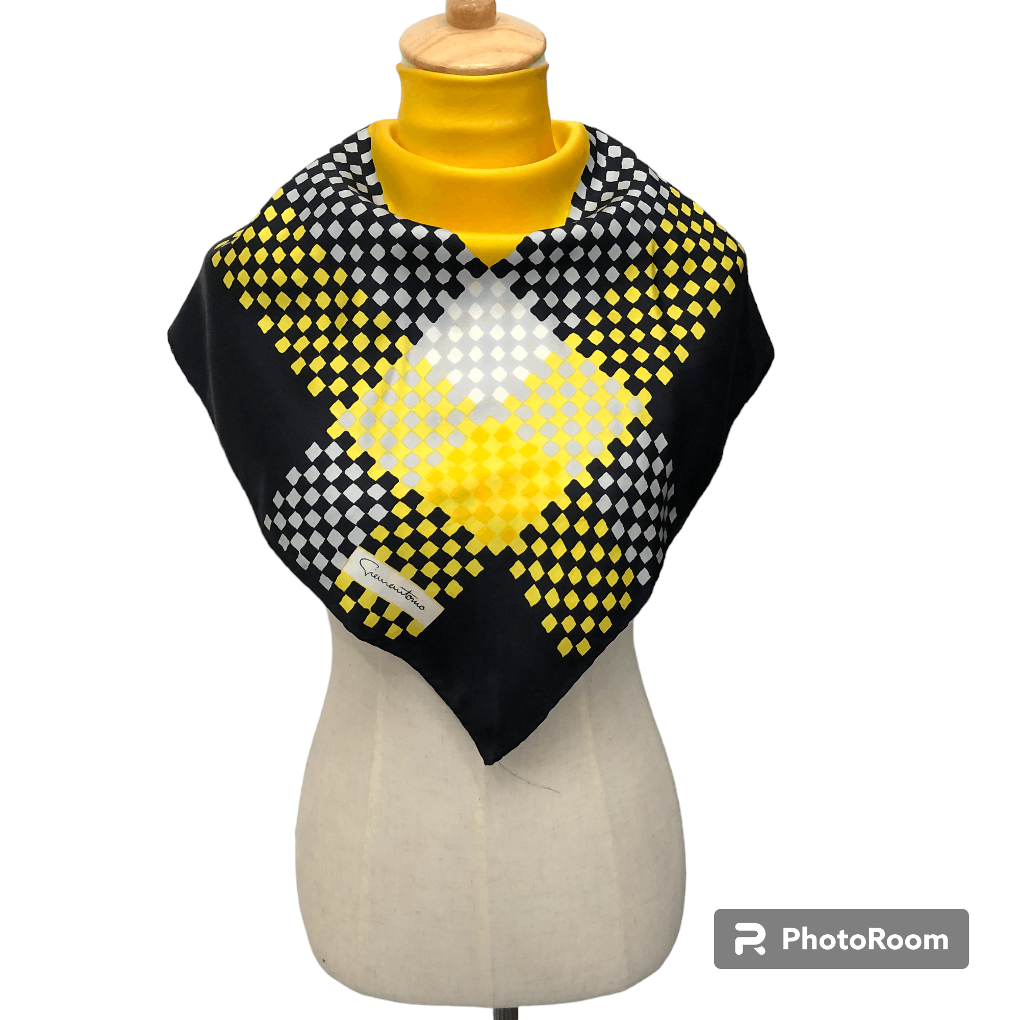 Vintage Vintage Giementonio Checkered Silk Scarf M332 Size ONE SIZE - 1 Thumbnail