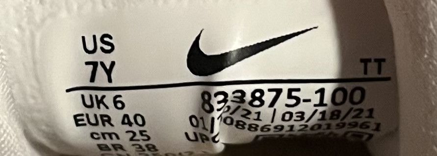 Nike Nike Air Presto Triple White Sneakers Size US 7 / EU 40 - 6 Thumbnail