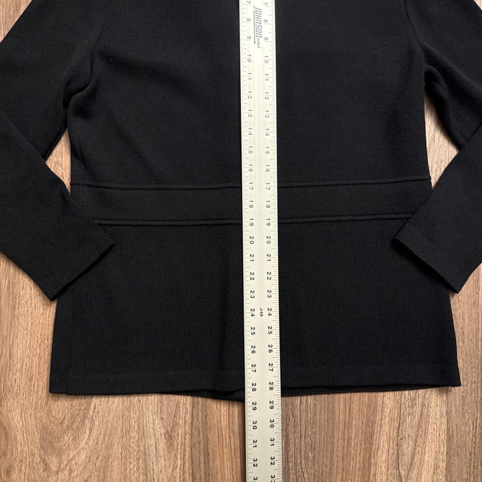 St. John VNTG St. John knit Black Jacket with Gold Buttons Size M / US 6-8 / IT 42-44 - 6 Thumbnail