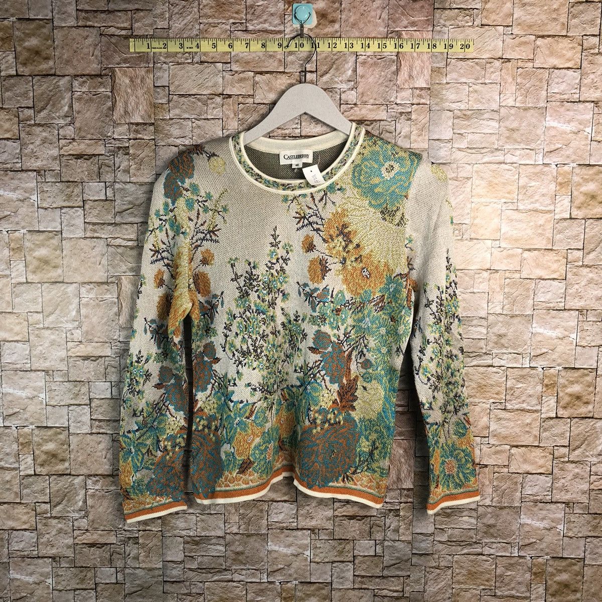 Japanese Brand × Vintage Castle Berry Orange art vintage Knitwear #A211 Size S / US 4 / IT 40 - 1 Thumbnail