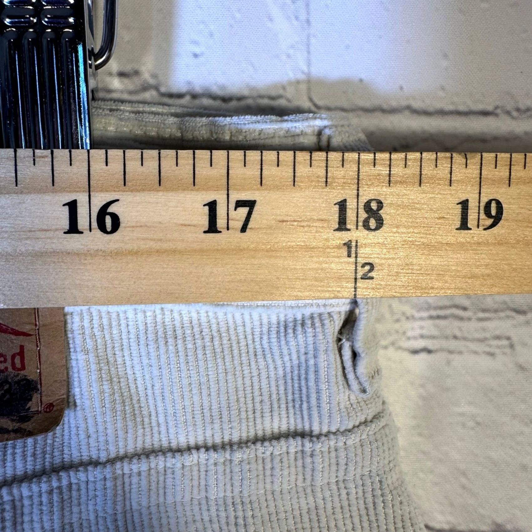 Levi's VINTAGE Levis 505 Regular Fit Corduroy Pants Mens 38x32 Cream Beige Straight Leg Size US 38 / EU 54 - 7 Thumbnail
