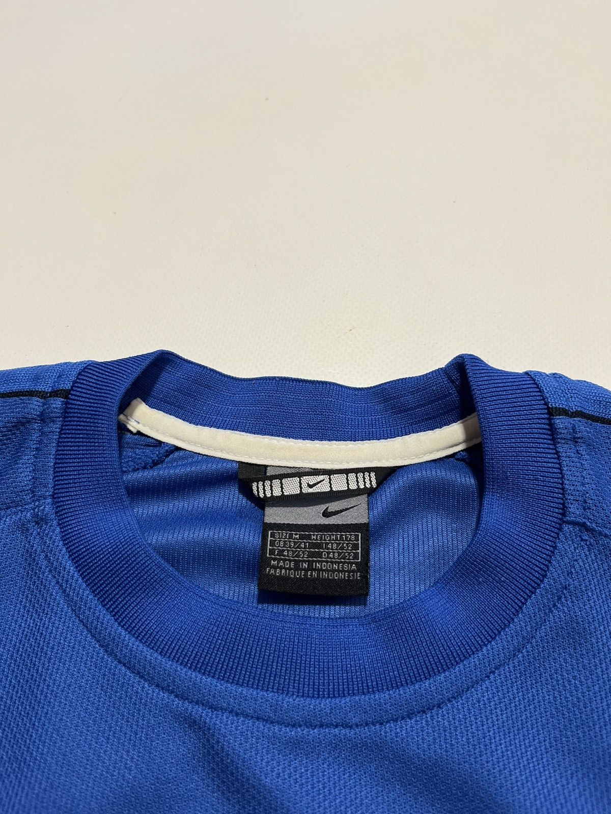 Nike VTG Nike total 90 2000’s boxy fit tn max plus tee Size US M / EU 48-50 / 2 - 2 Thumbnail