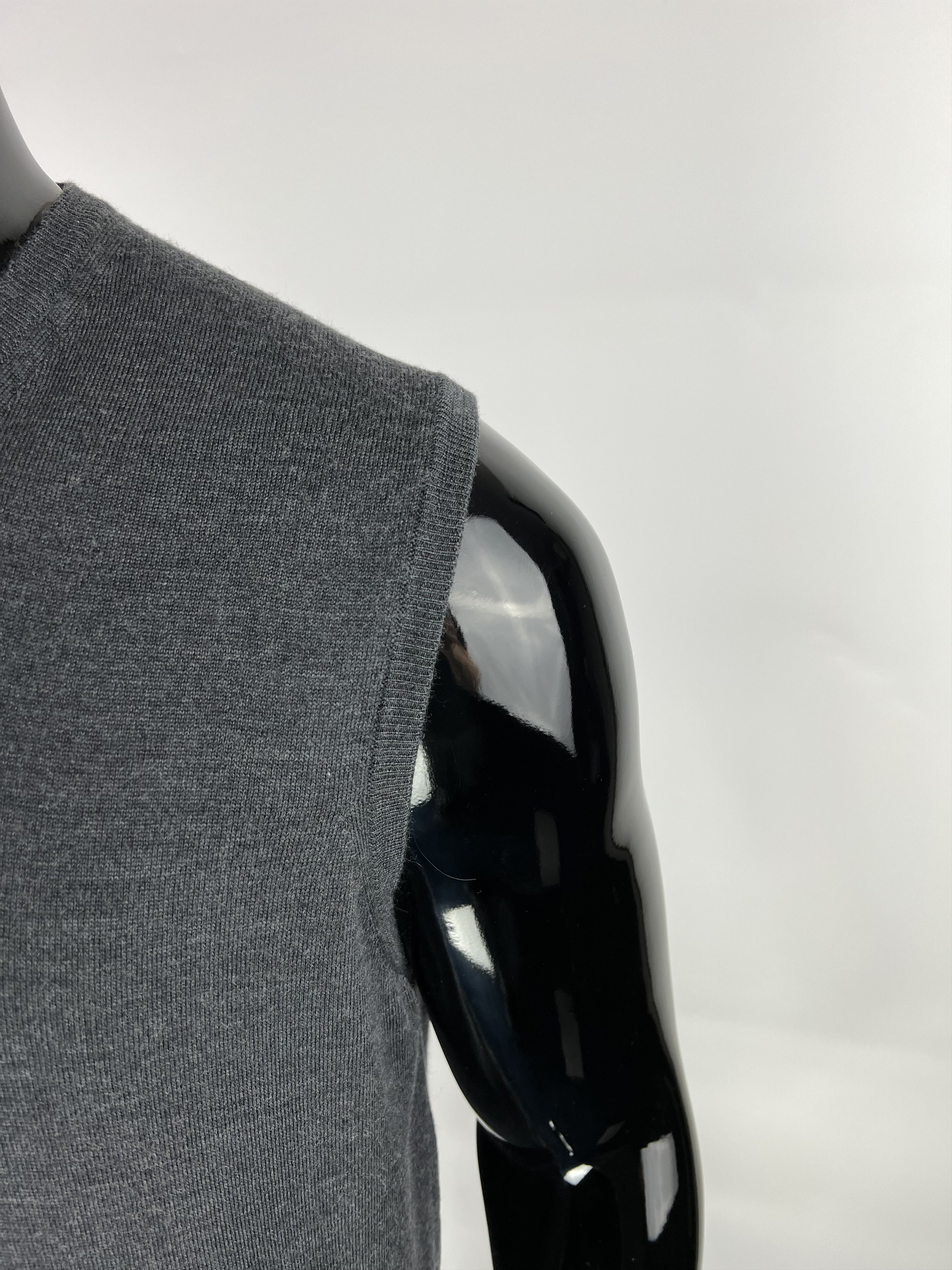 Gran Sasso Gran Sasso Men's Gray Wool Vest Size IT 50 Size US M / EU 48-50 / 2 - 3 Thumbnail