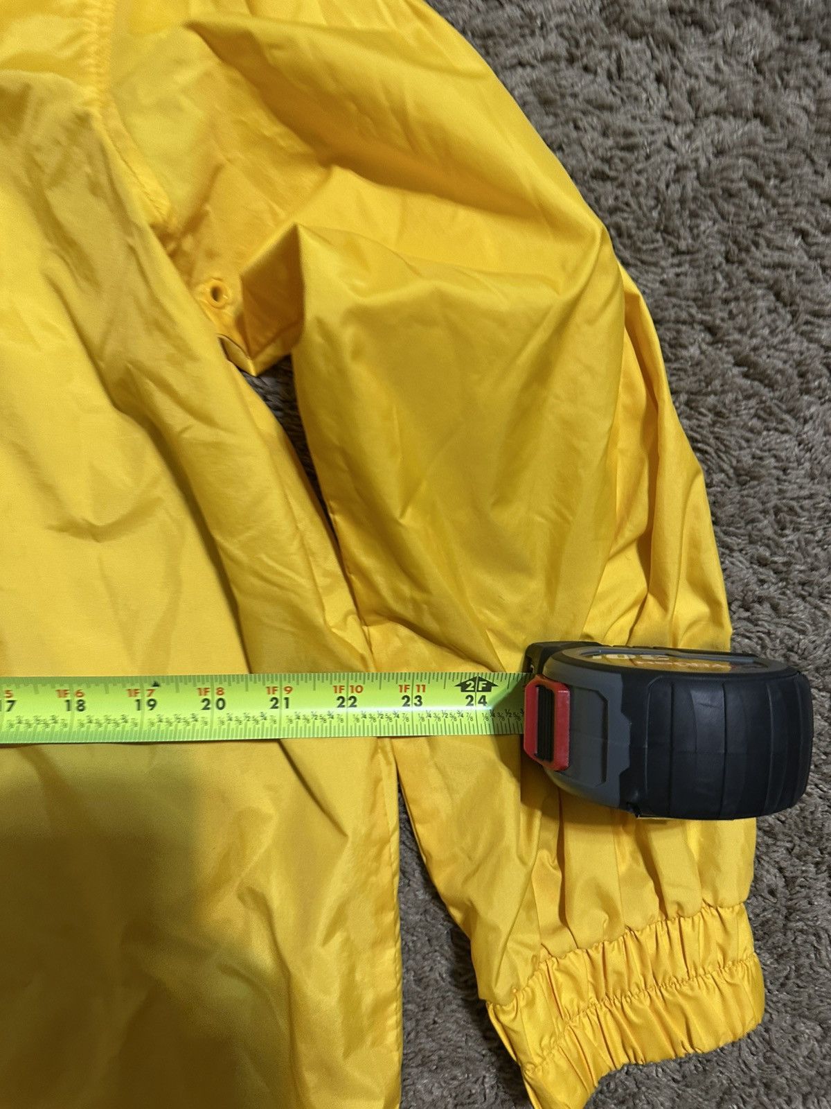 Tommy Hilfiger Vintage Tommy Hilfiger jacket 90s size medium Size US M / EU 48-50 / 2 - 4 Thumbnail