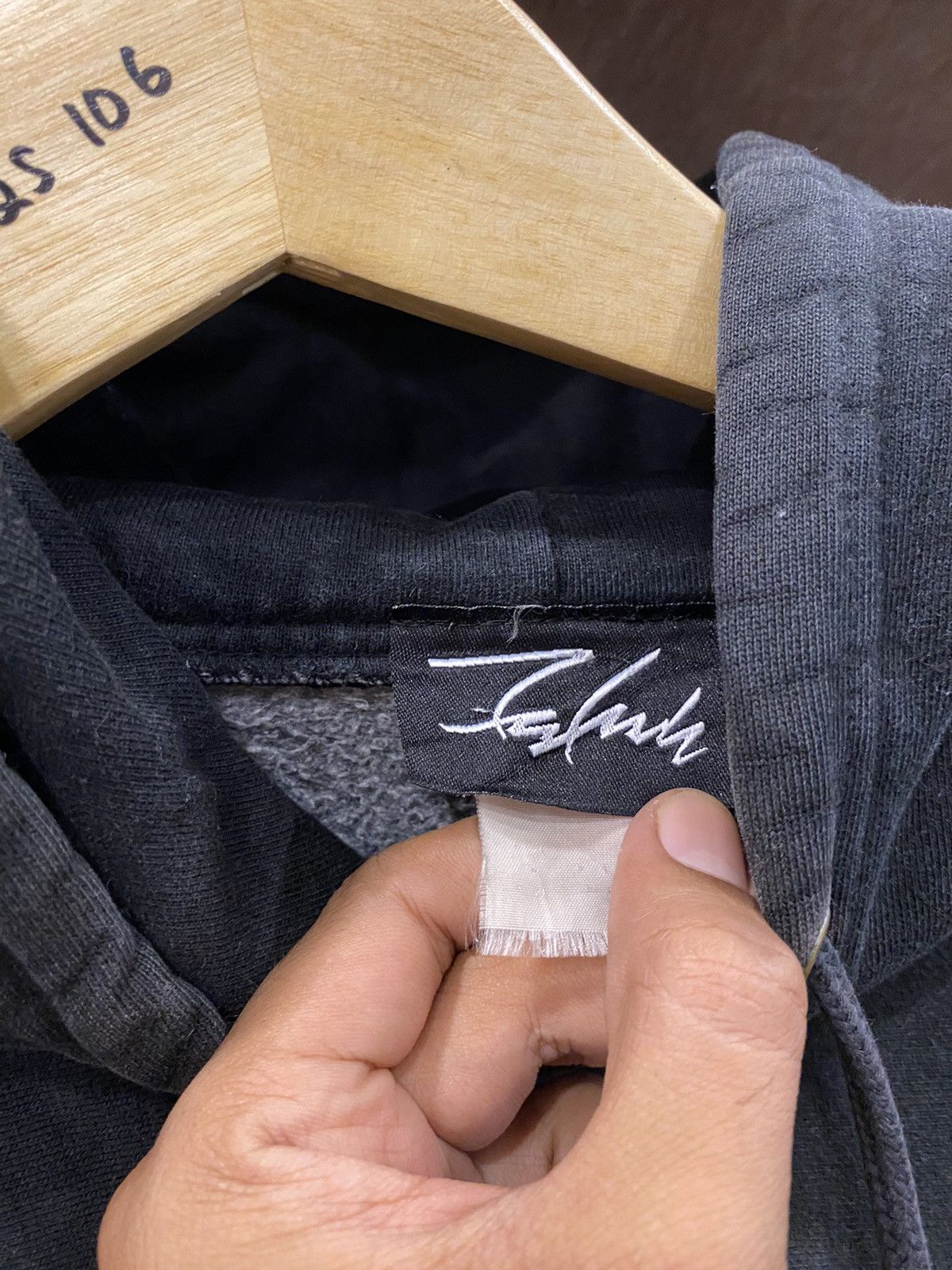 Futura × Japanese Brand 90’s Futura Laboratories Sun Faded Hoodie Size US L / EU 52-54 / 3 - 5 Thumbnail