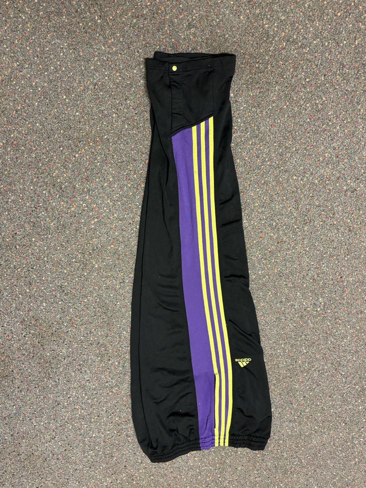 Adidas × Vintage Vintage flare adidas pants Size US 30 / EU 46 - 2 Thumbnail