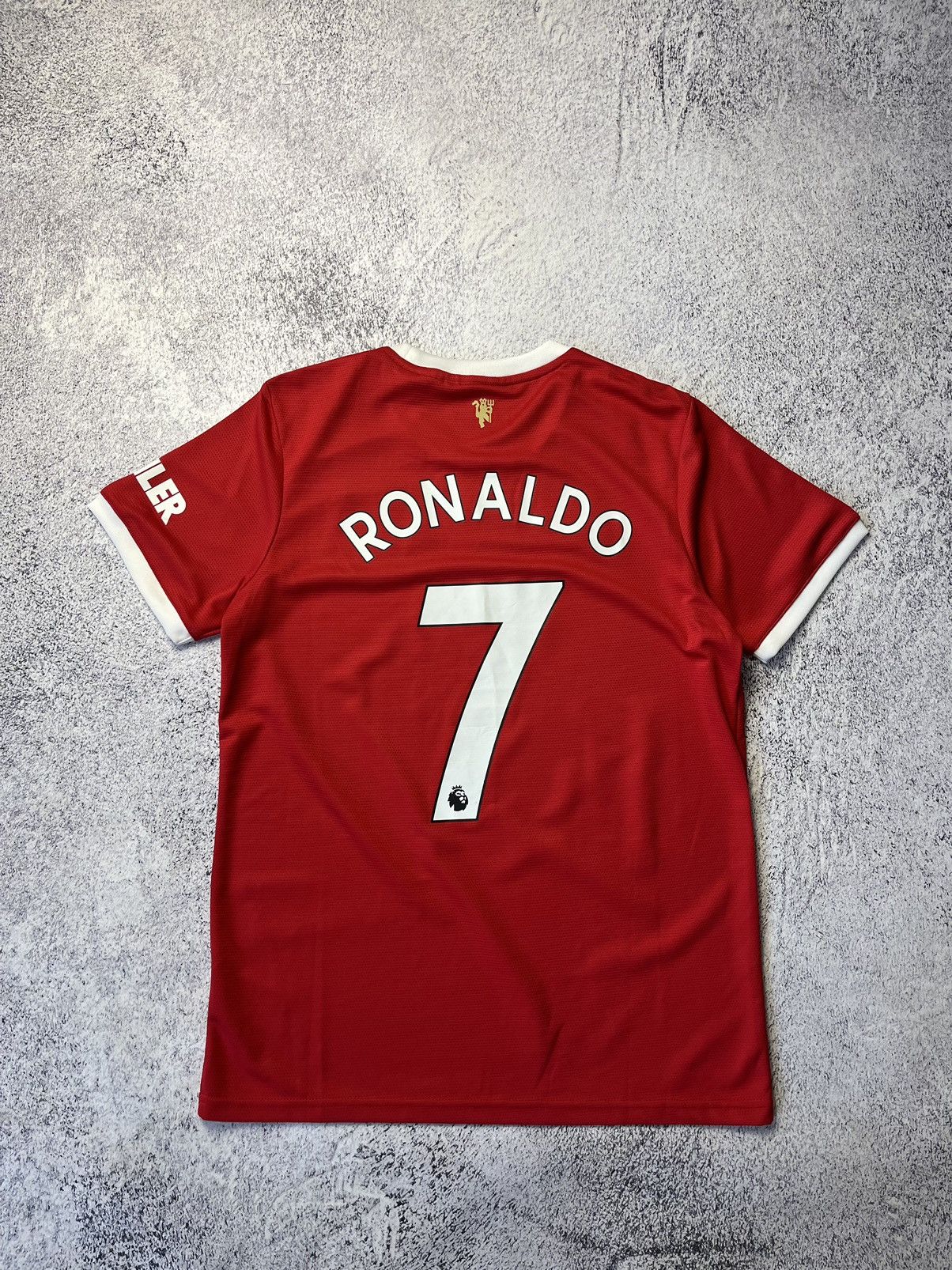 Adidas Vintage Ronaldo #7 Manchester United Home 2021/22 Size US M / EU 48-50 / 2 - 19 Thumbnail
