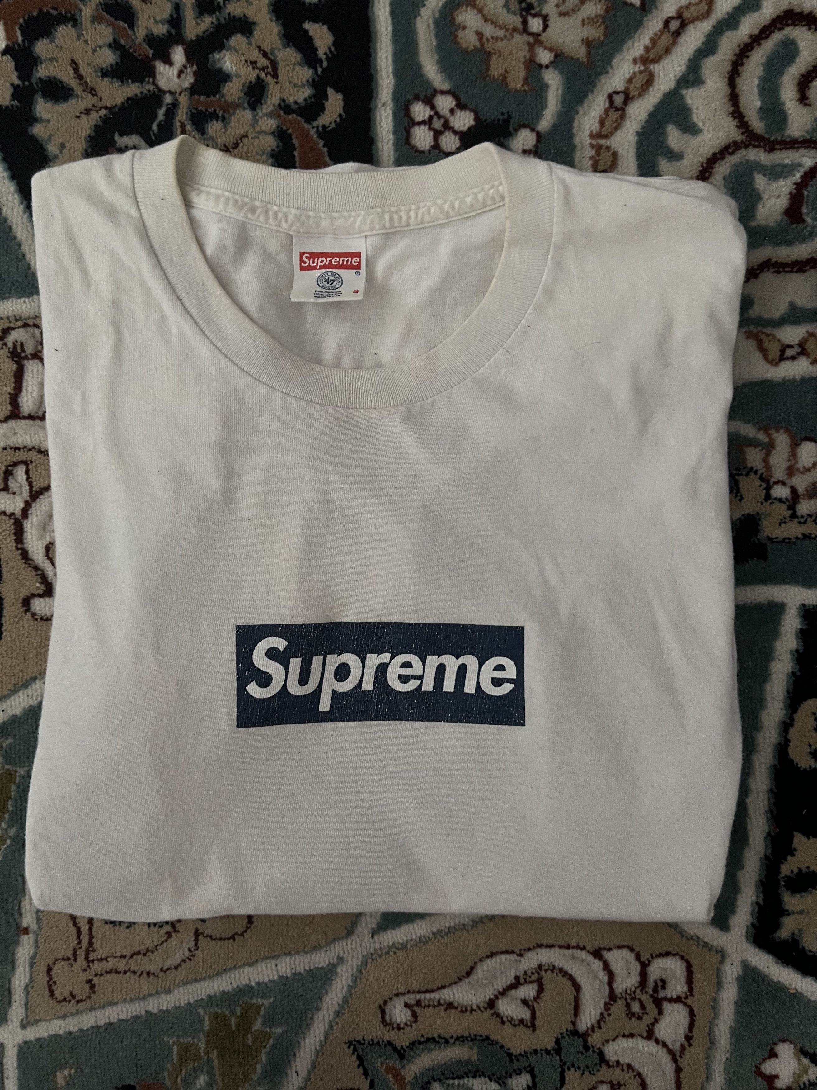 トップス New York Yankees Supreme Box Logo Tee S Supreme Navy New York Yankees Box Logo Tee | eBay