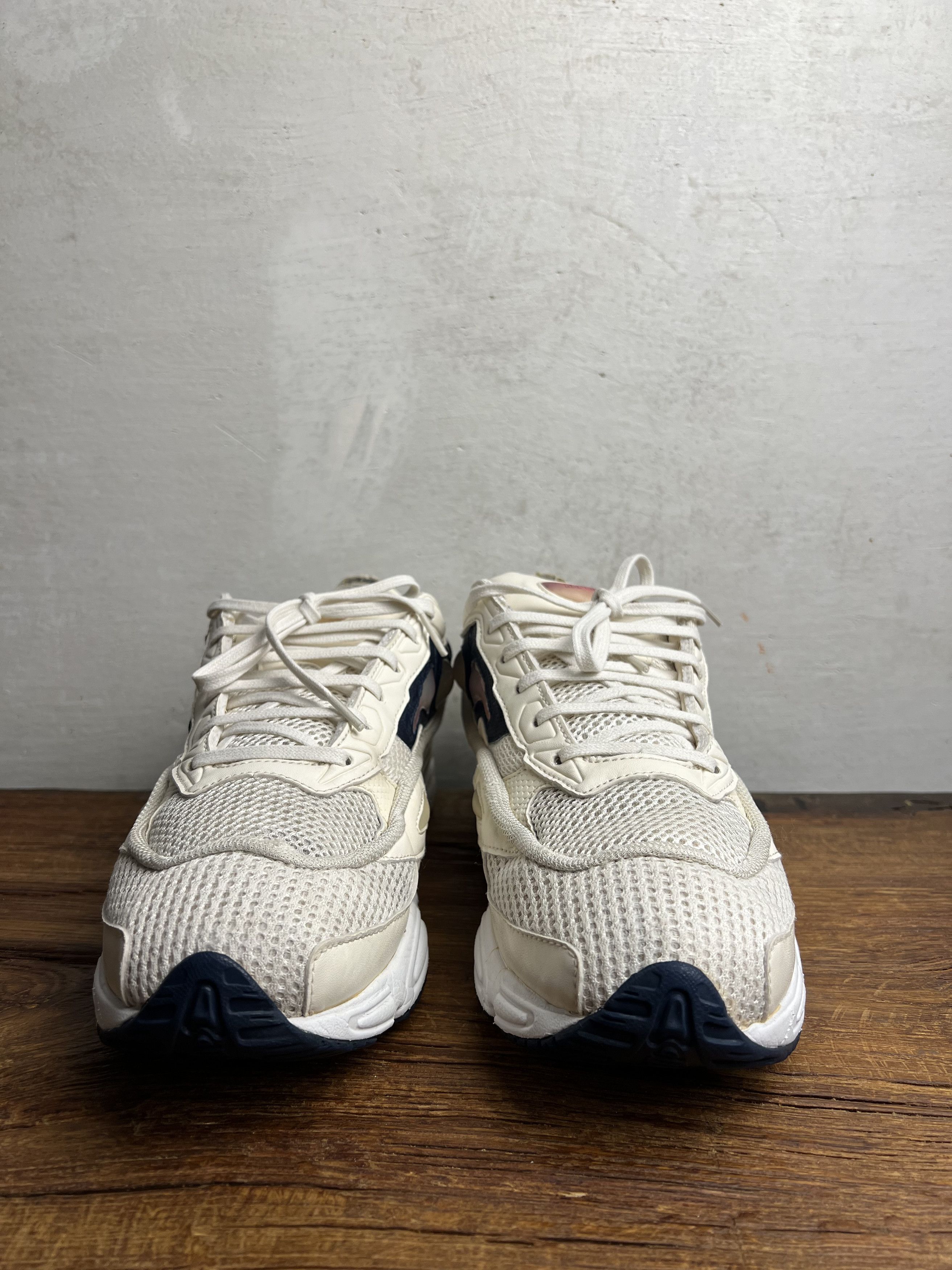 Adidas × Raf Simons Raf Simons x Adidas Ozweego 2 Chalk white Sneakers Size US 11 / EU 44 - 10 Thumbnail