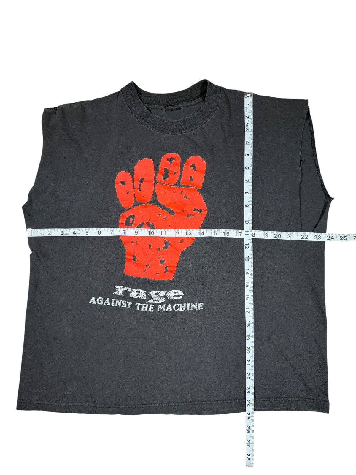 Giant Vintage Rage Against the Machine Fist Graphic Tee Size US L / EU 52-54 / 3 - 7 Thumbnail