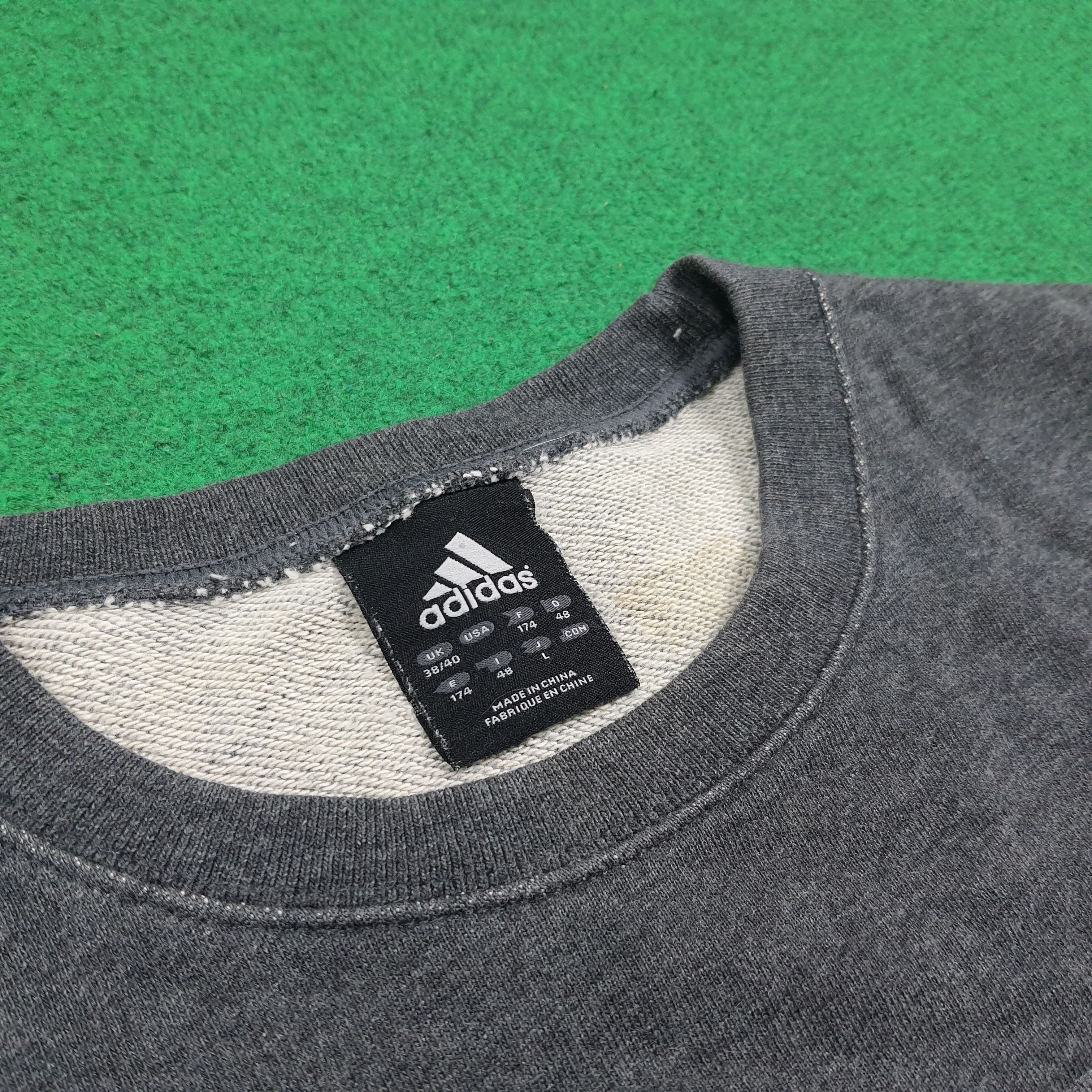 Adidas Vintage Adidas Custom Yohji Yamamoto Logo Sweatshirt C279N3 Size US M / EU 48-50 / 2 - 5 Thumbnail