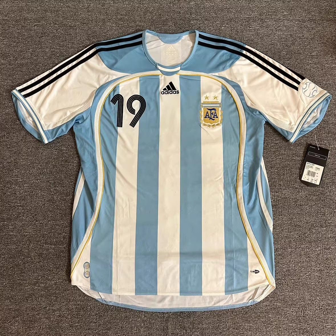 Other 2006 Argentina #19 Messi Jersey Size US XL / EU 56 / 4 - 2 Thumbnail